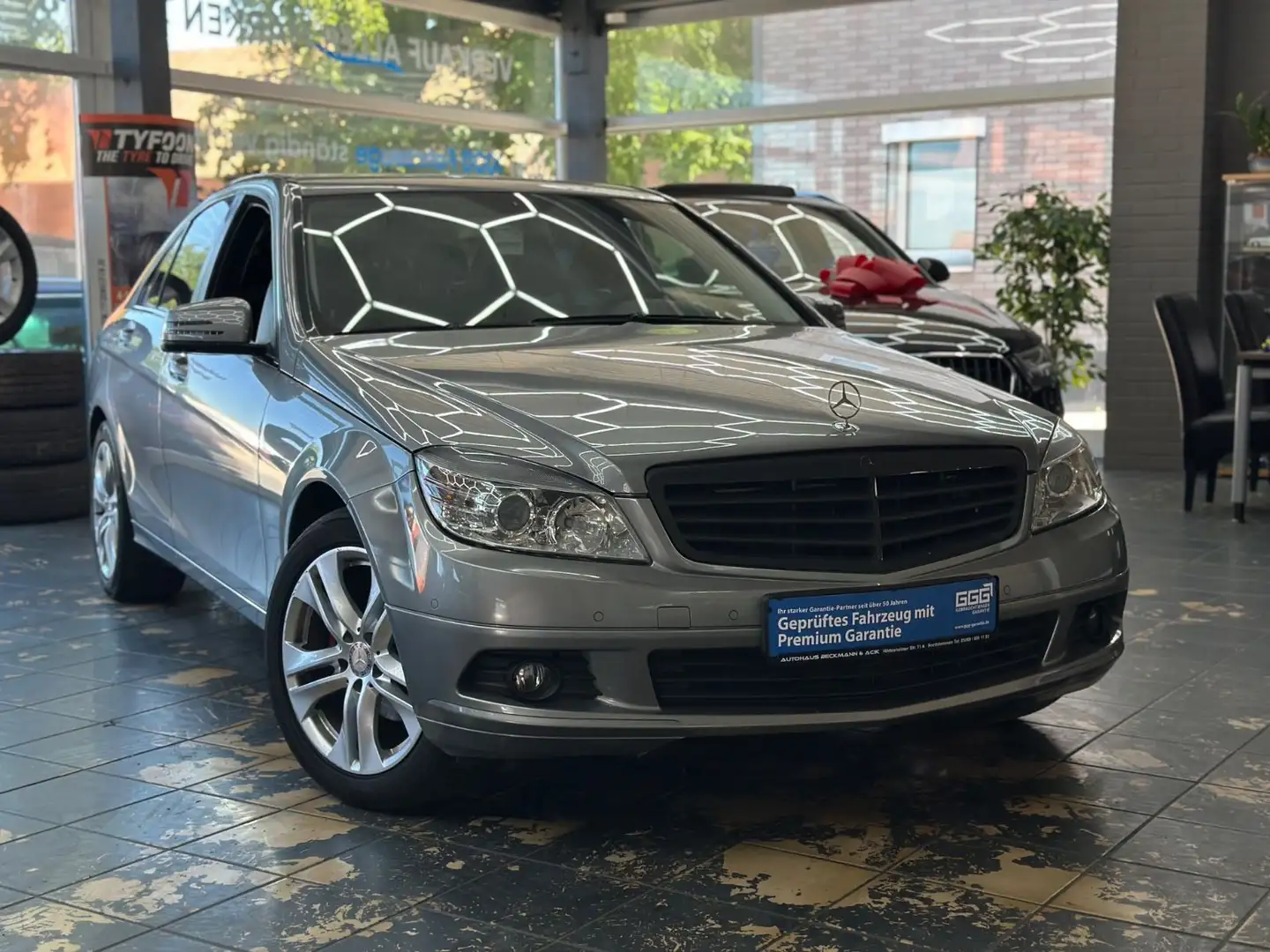 Mercedes-Benz C 180 C -Klasse Lim. C 180 Kompressor Silber - 1
