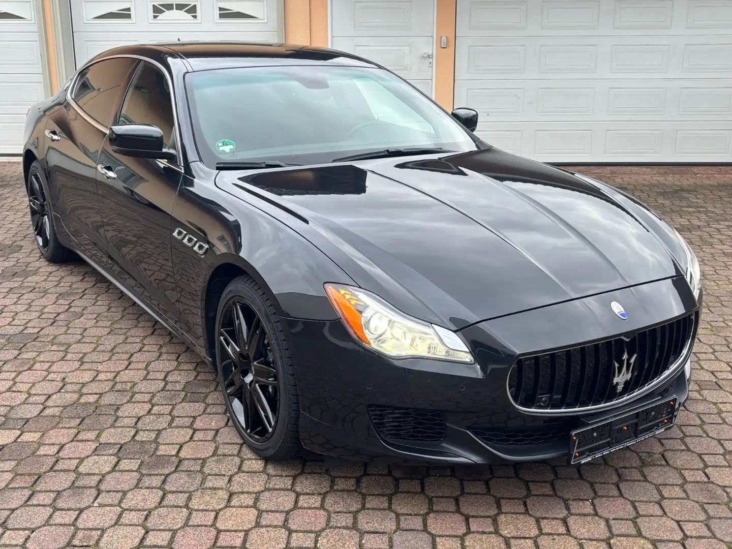 Maserati Quattroporte S Q4 Allrad top gepflegt! Schwarz - 1