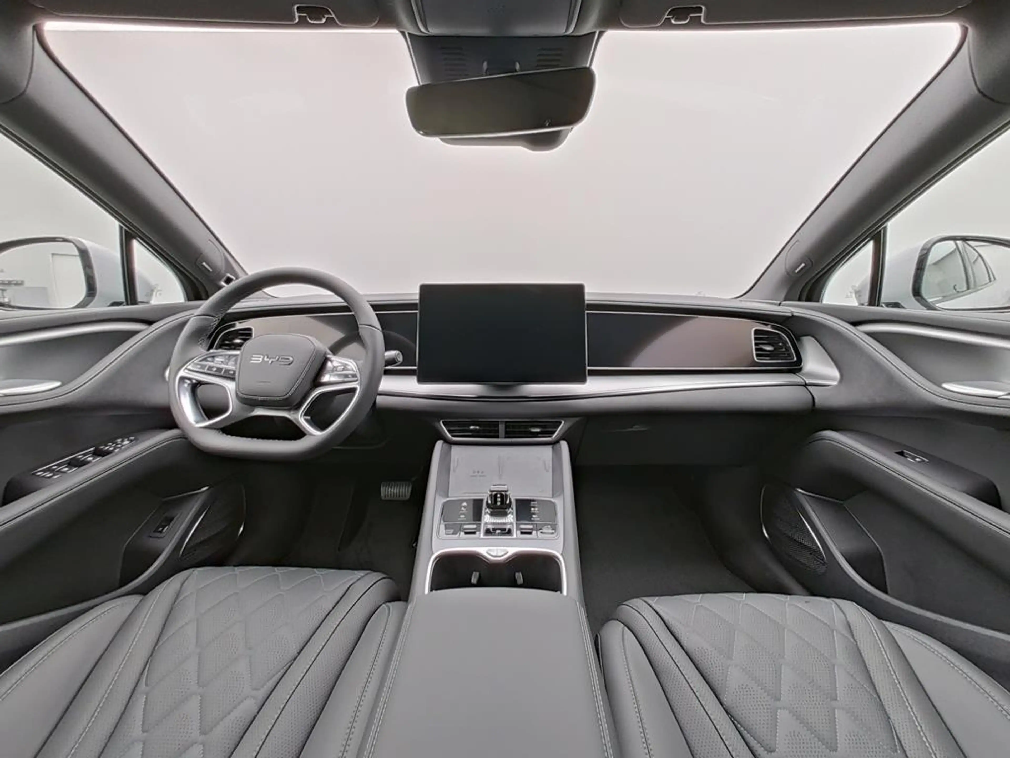 BYD Sealion 7 Excellence AWD — photo 12