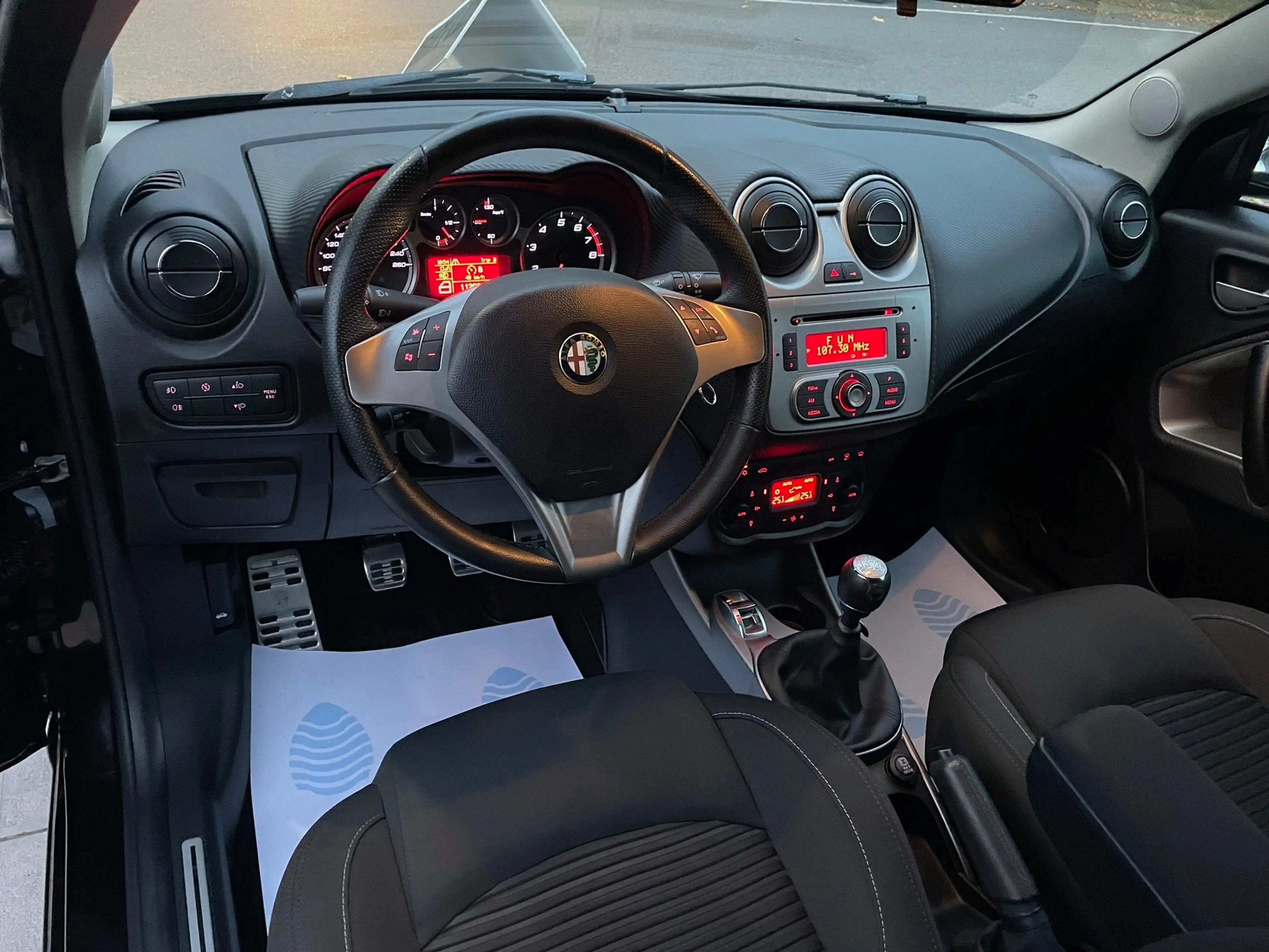 Alfa Romeo MiTo 🏴Mito 1.4i TURISMO⚠️GARANTIE 12 MOIS⚠️N — photo 6
