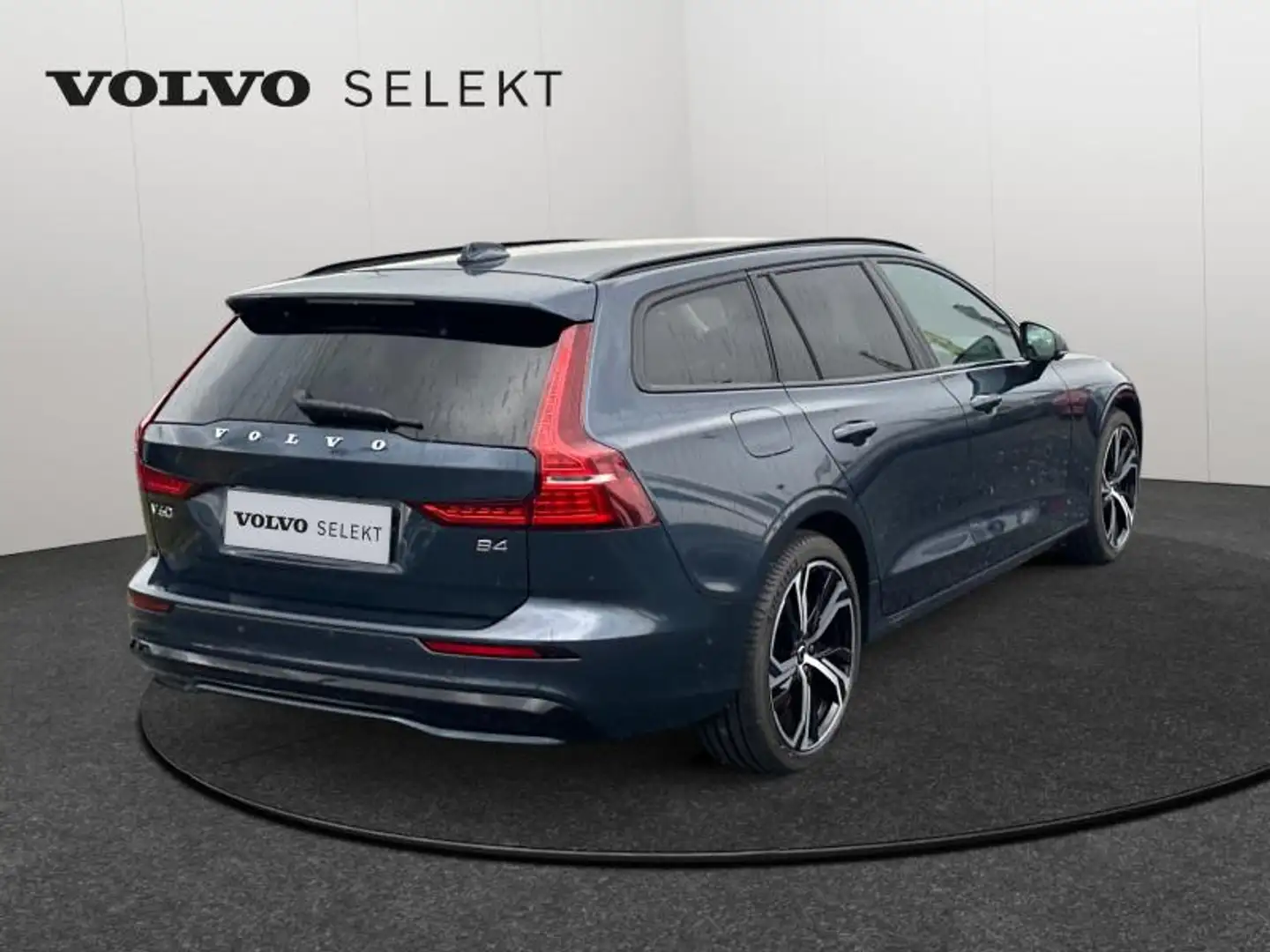 Volvo V60 B4 Plus Dark / Essence Bleu - 2