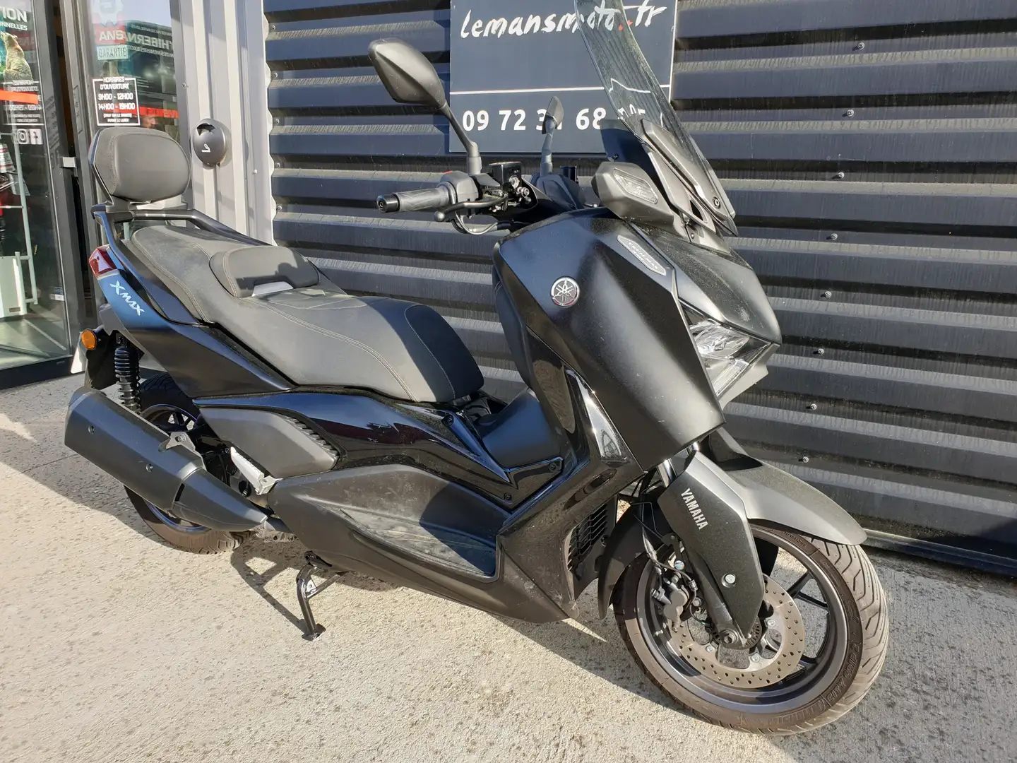 Yamaha X-Max 300 Noir - 2