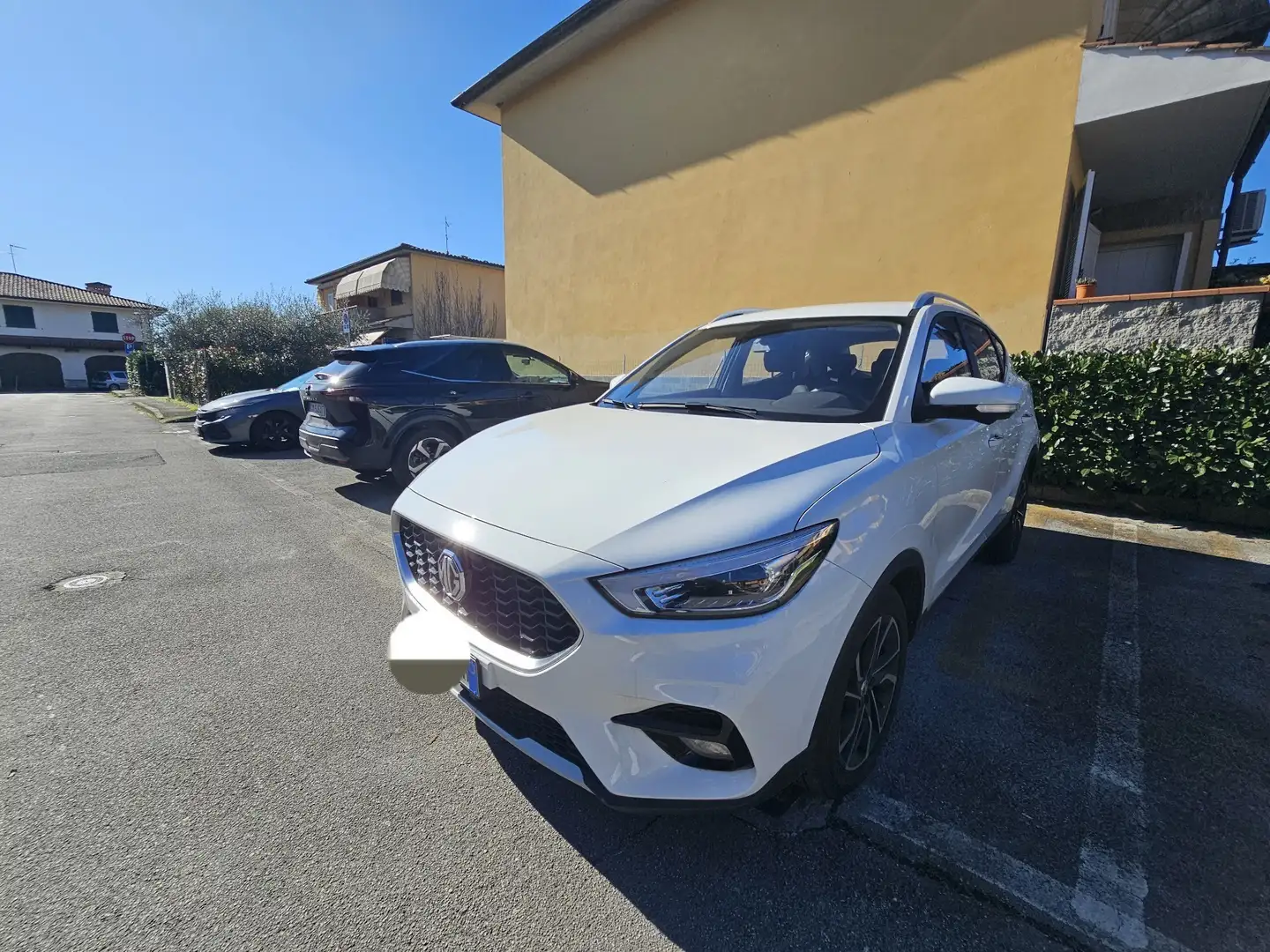 MG ZS 1.5 Luxury - 1