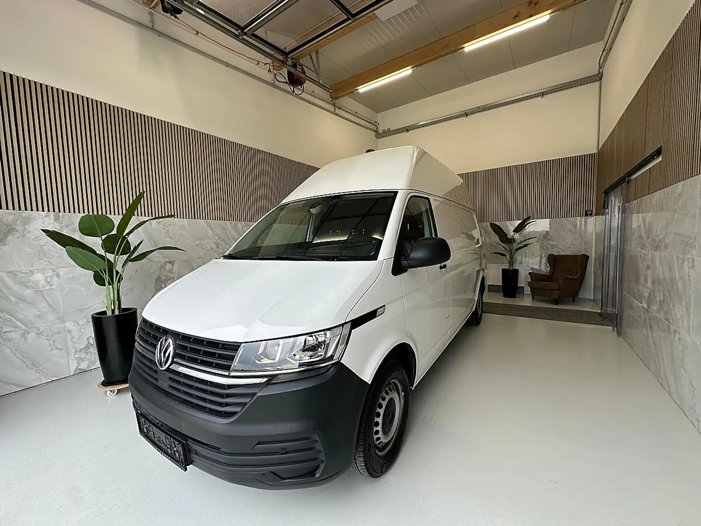 Volkswagen T6.1 Kasten LR HD Flügel, Standheizung Komforts... Weiß - 1