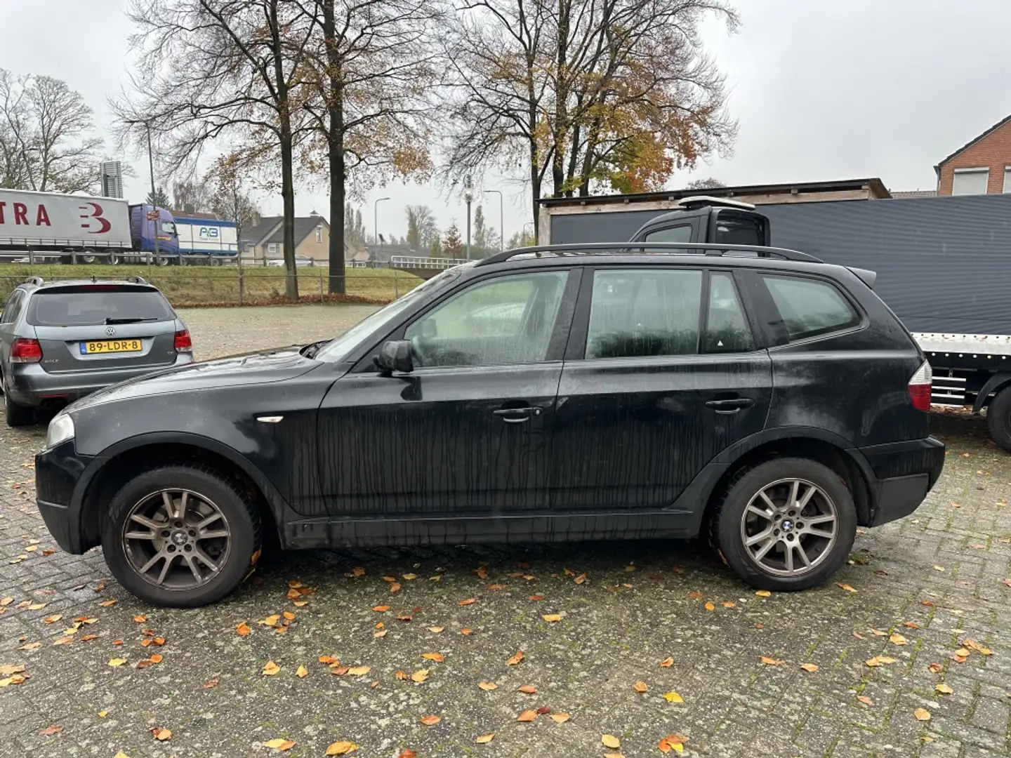 BMW X3 2.0d Executive*AUTOMAAT*BROKEN CHAIN Zwart - 2