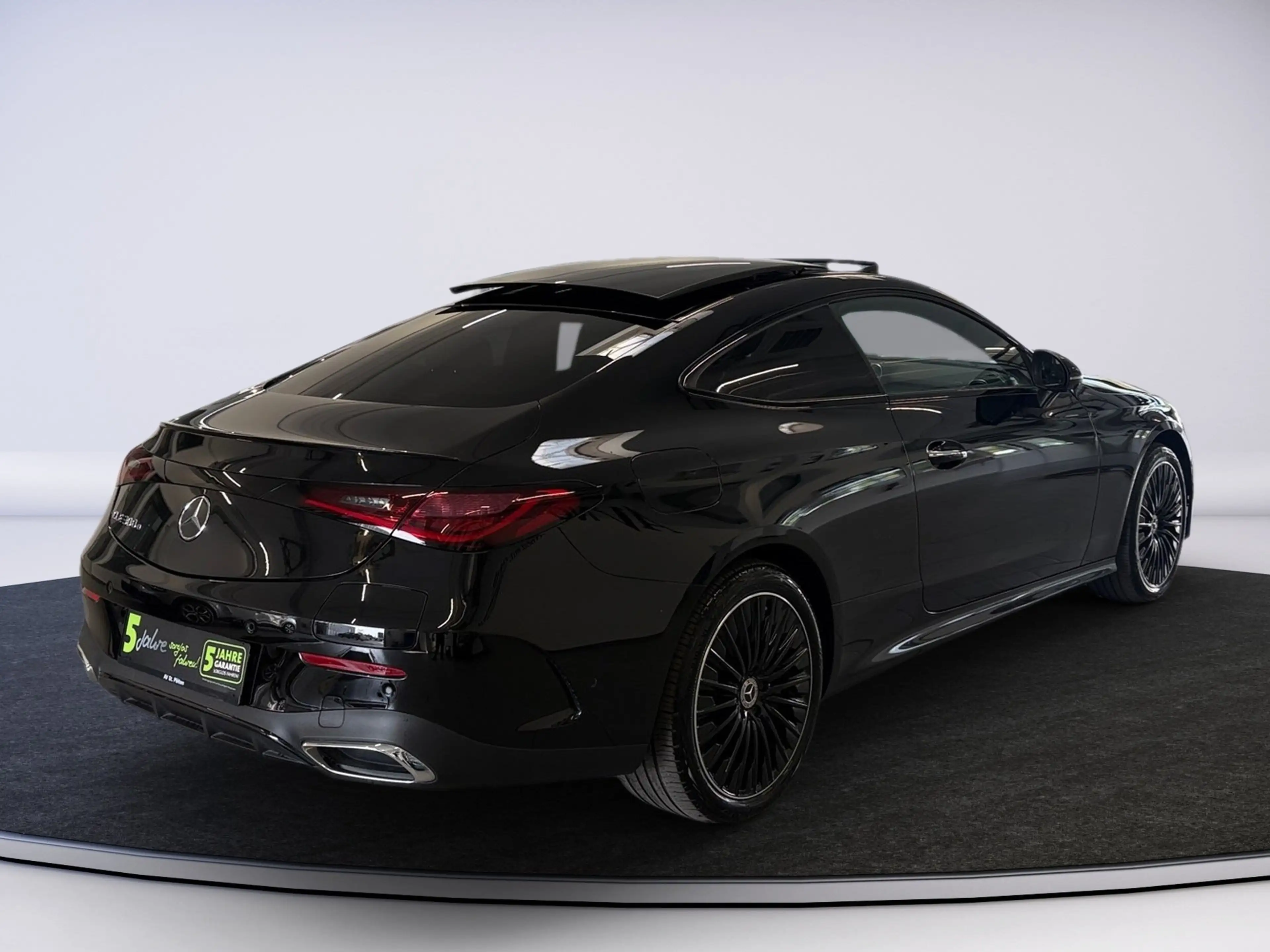 Mercedes-Benz CLE 300 e AMG PREMIUM PANO SD BURMESTER 3D — photo 6