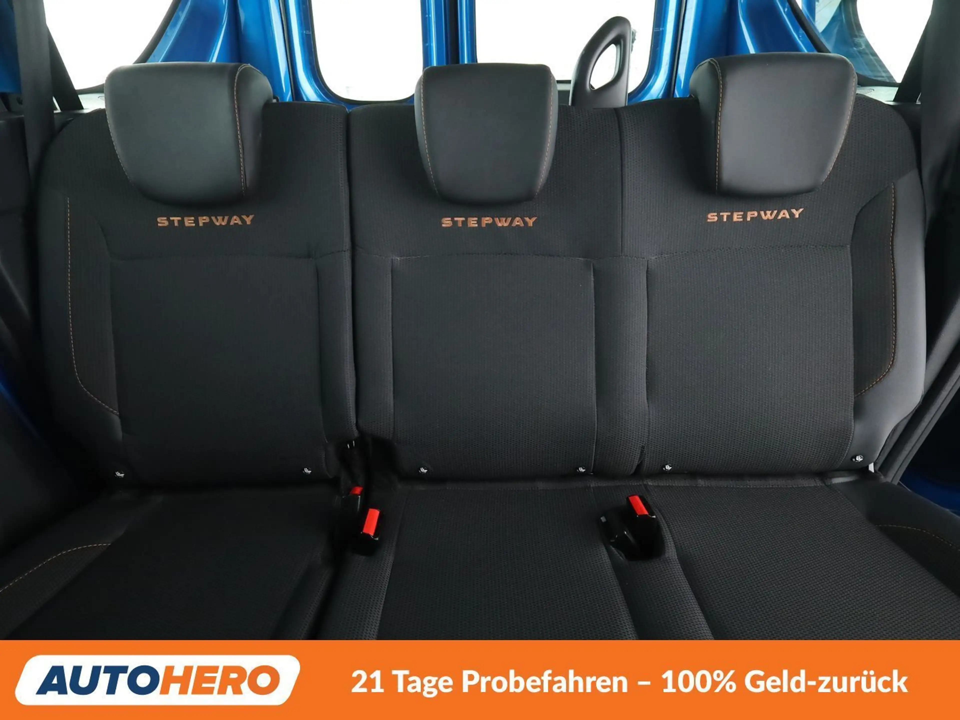 Dacia Dokker 1.2 TCe Stepway Celebration *NAVI*TEMPO*CAM*PDC* — photo 15