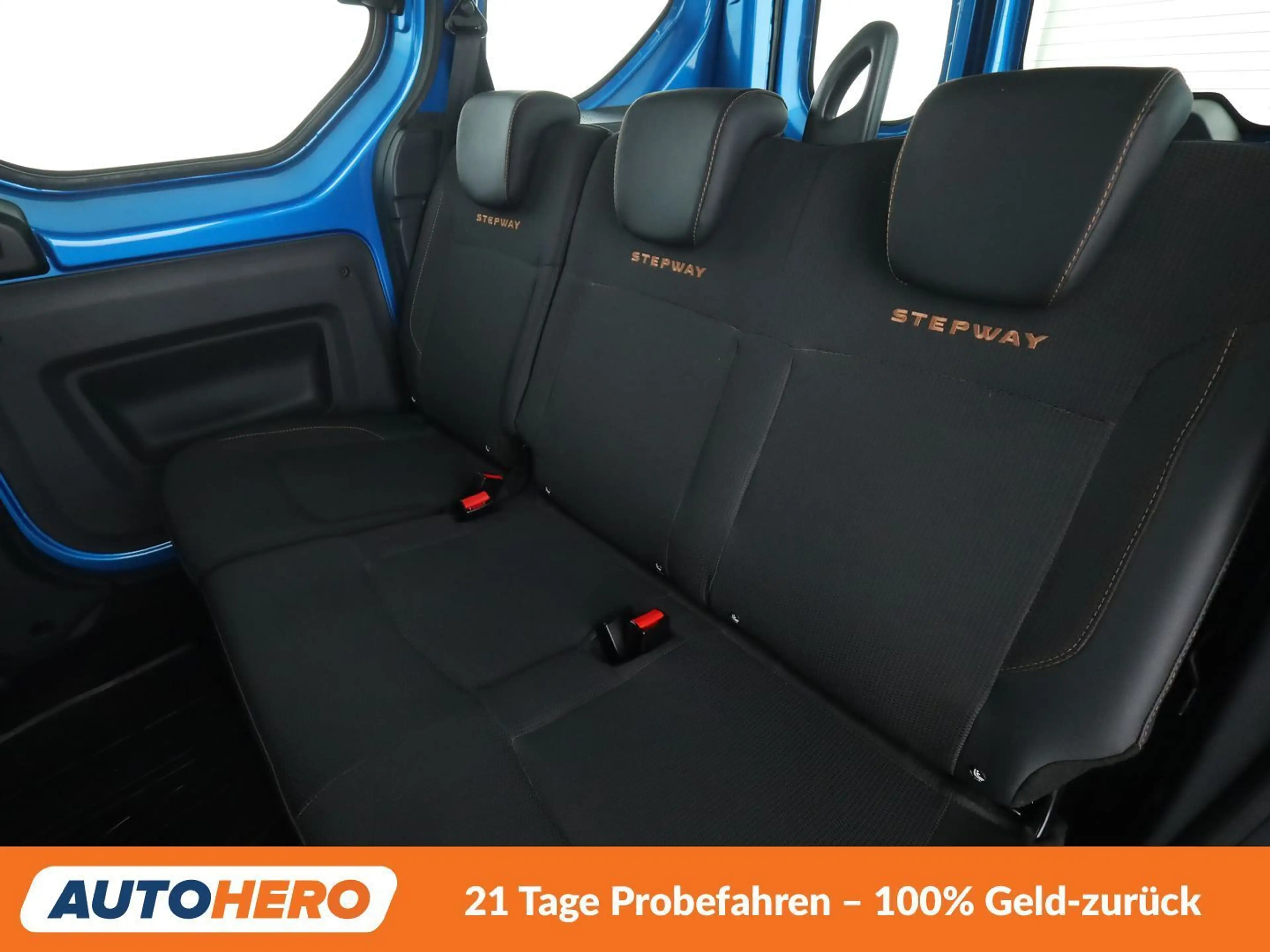 Dacia Dokker 1.2 TCe Stepway Celebration *NAVI*TEMPO*CAM*PDC* — photo 14