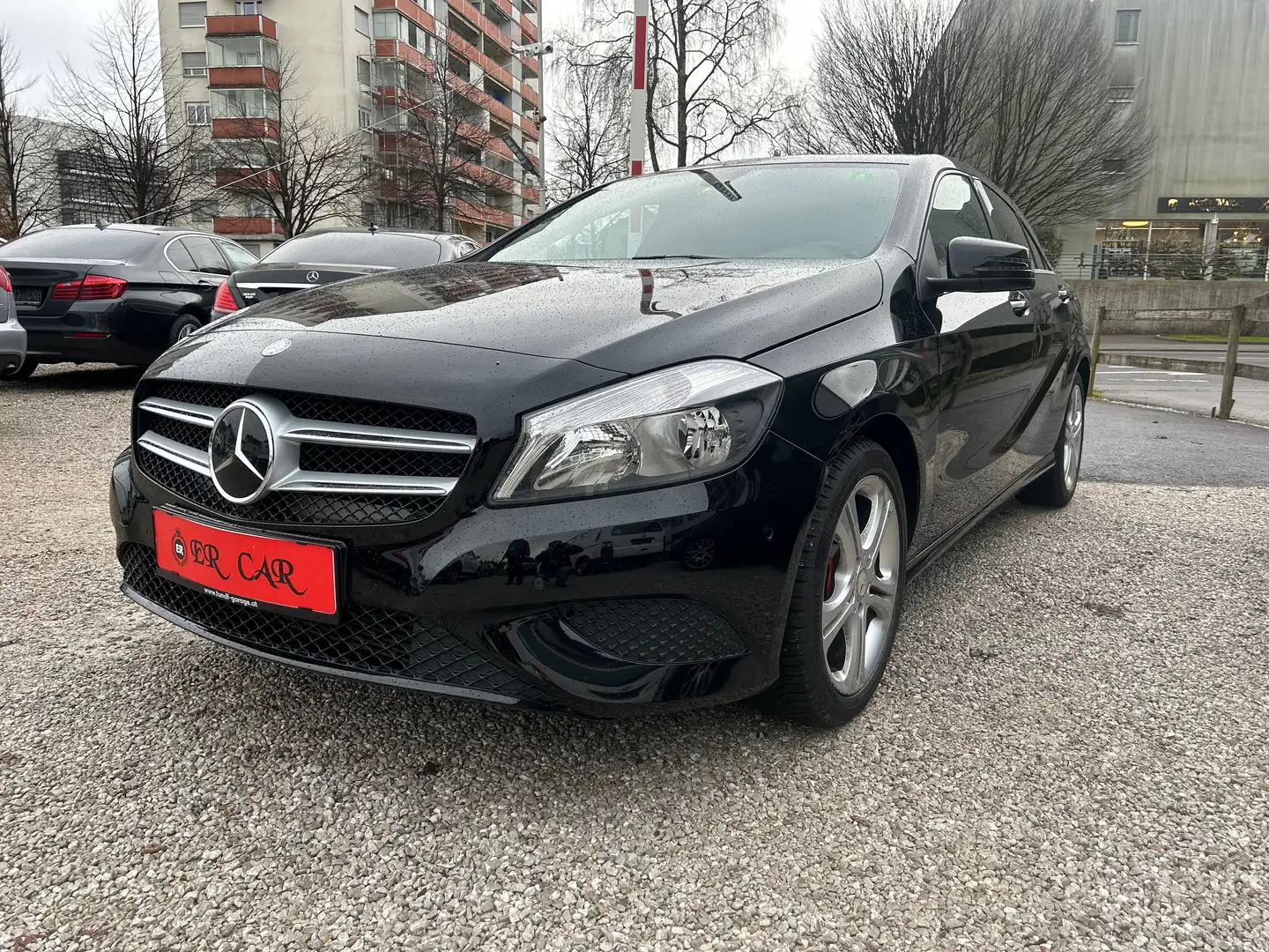 Mercedes-Benz A 180 A 180 CDI / d BlueEfficiency Schwarz - 1