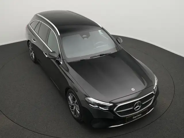 Mercedes-Benz E-Class view 12
