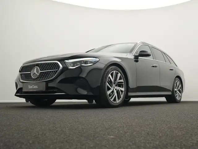Mercedes-Benz E-Class view 10