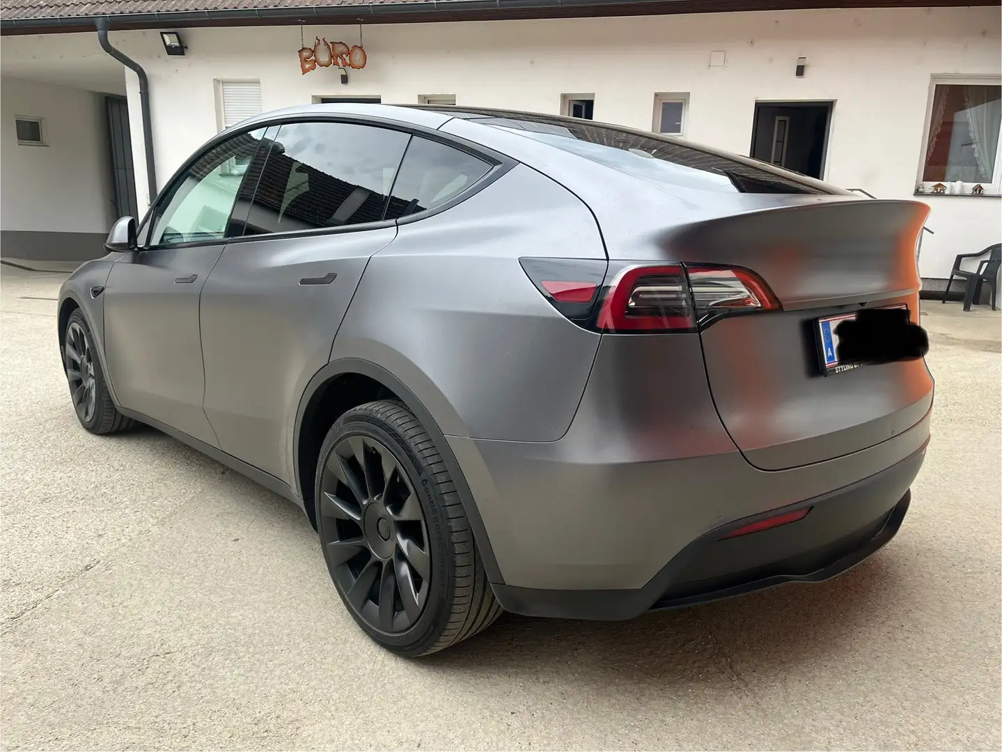Tesla Model Y Model Y Long Range AWD 75kWh Schwarz - 2