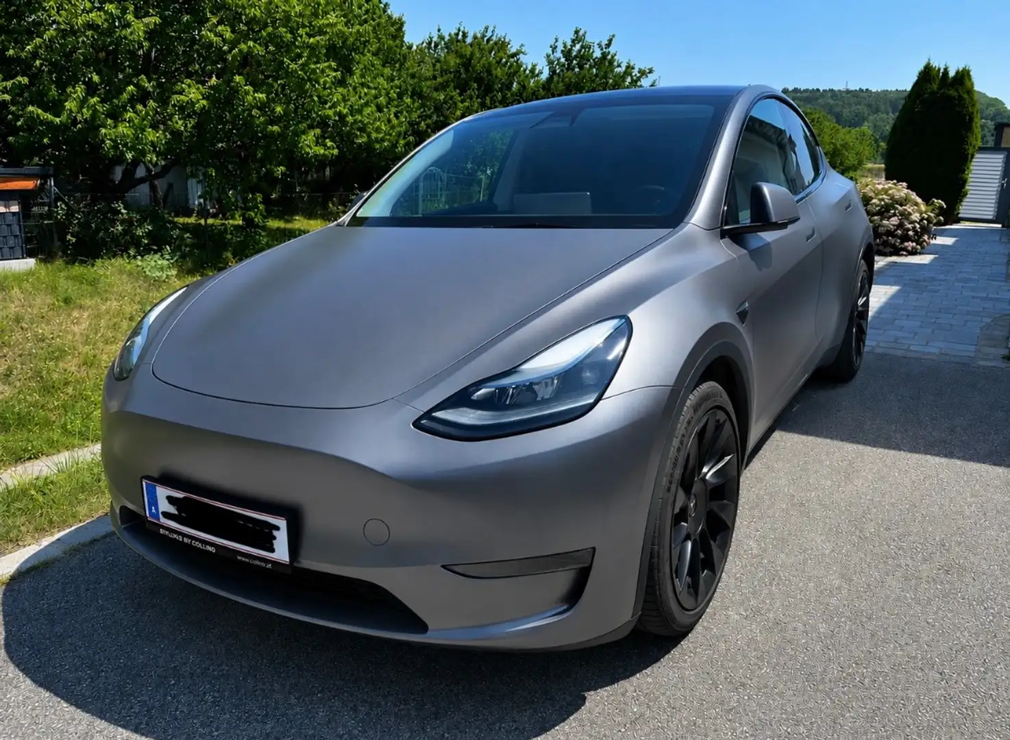 Tesla Model Y Model Y Long Range AWD 75kWh Schwarz - 1