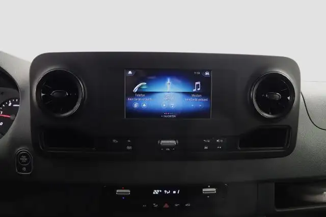 Mercedes-Benz Sprinter view 13