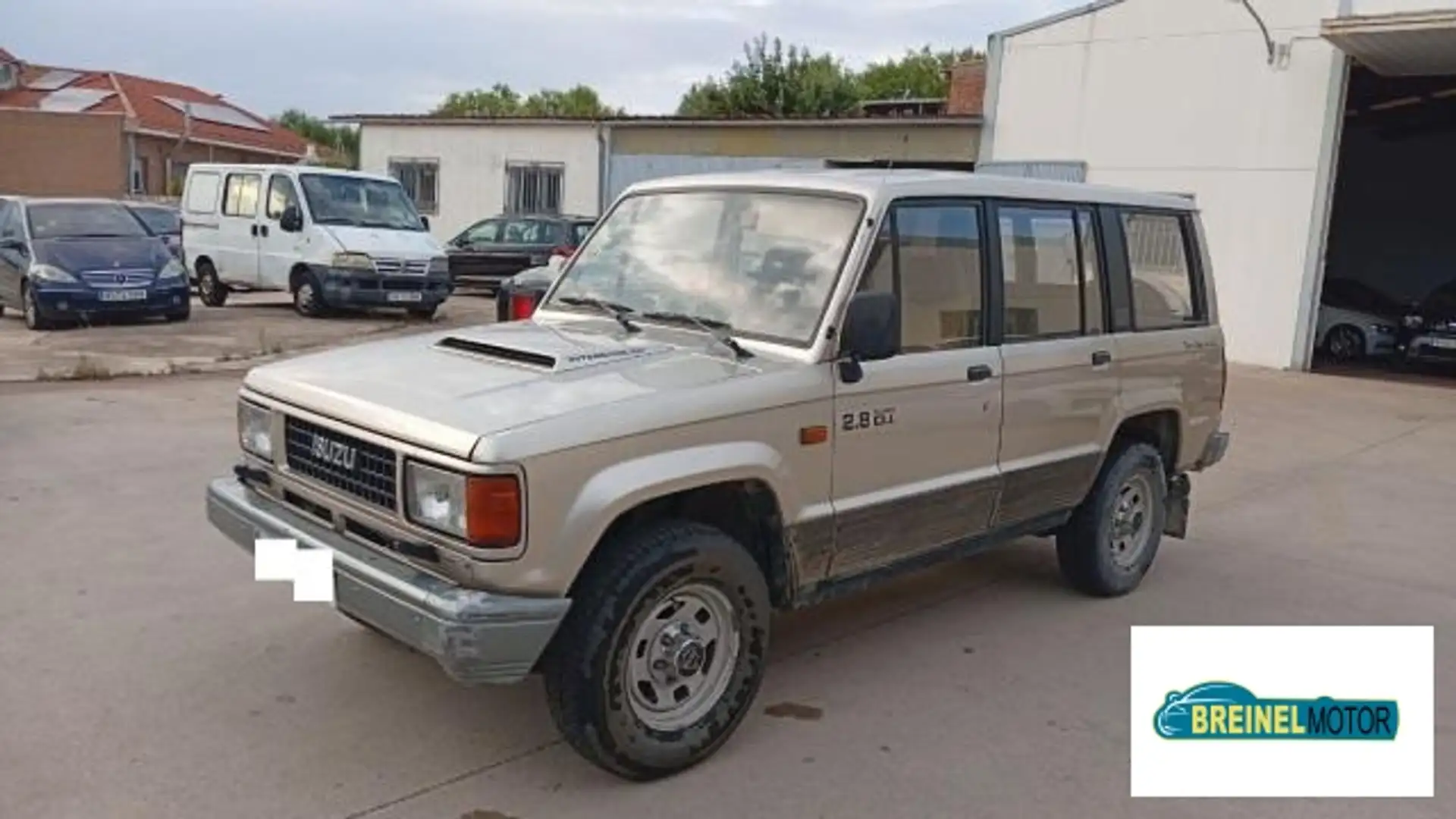 Isuzu Trooper 2.800 tdi 5 puertas Béžová - 2