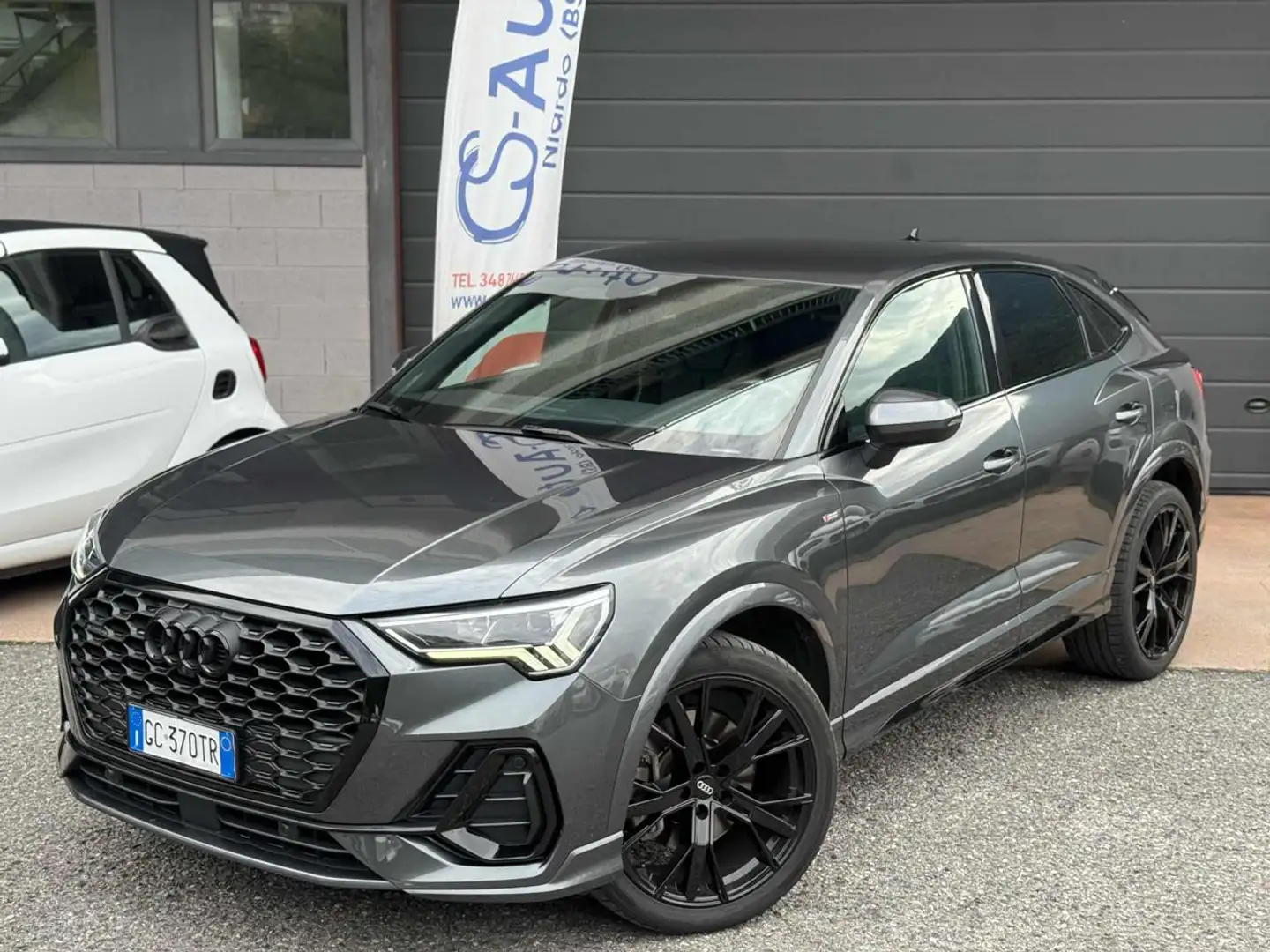 Audi Q3 SPB 45 TFSI S tronic quattro edition Gris - 2