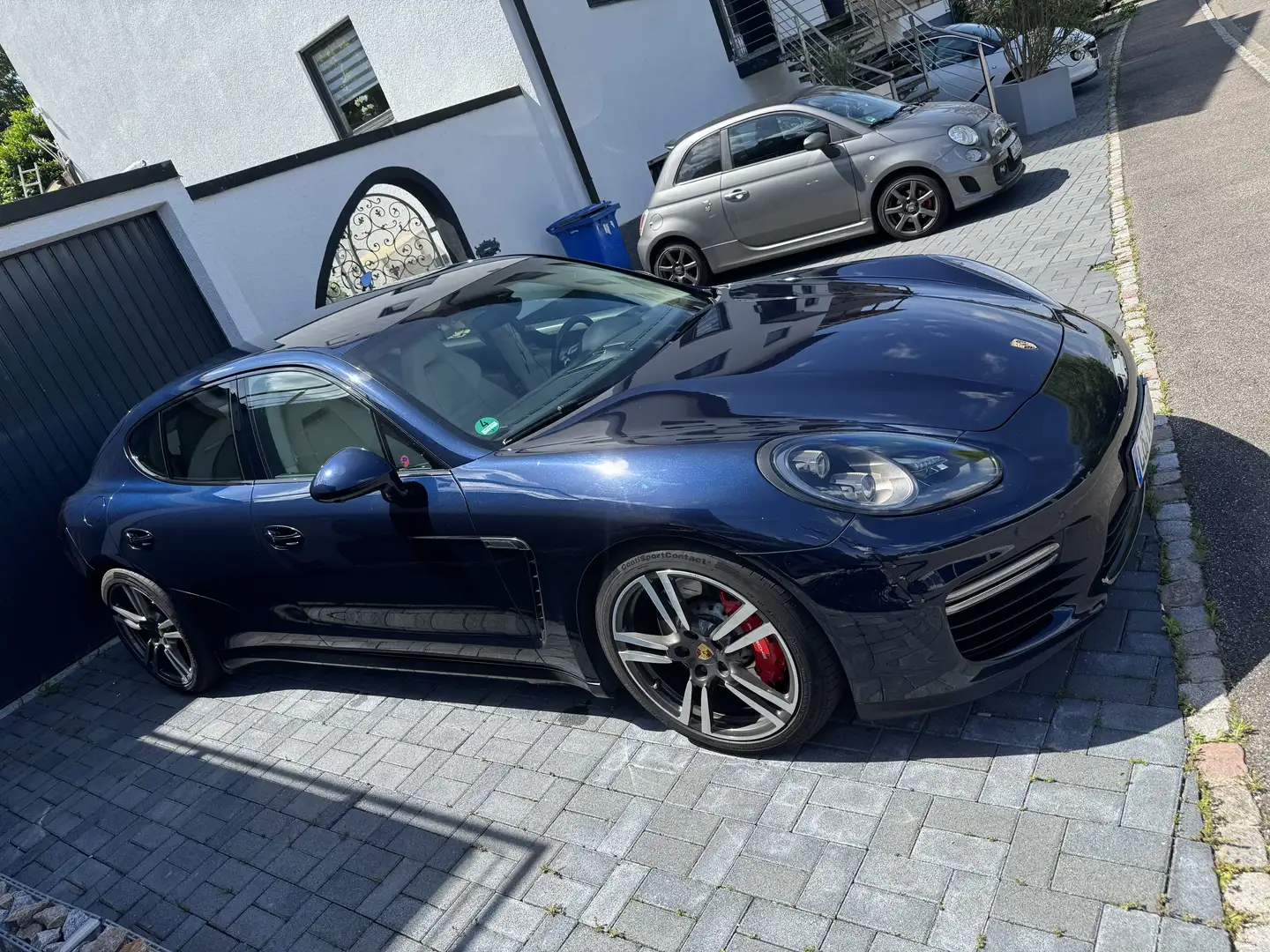 Porsche Panamera GTS PDK - 1