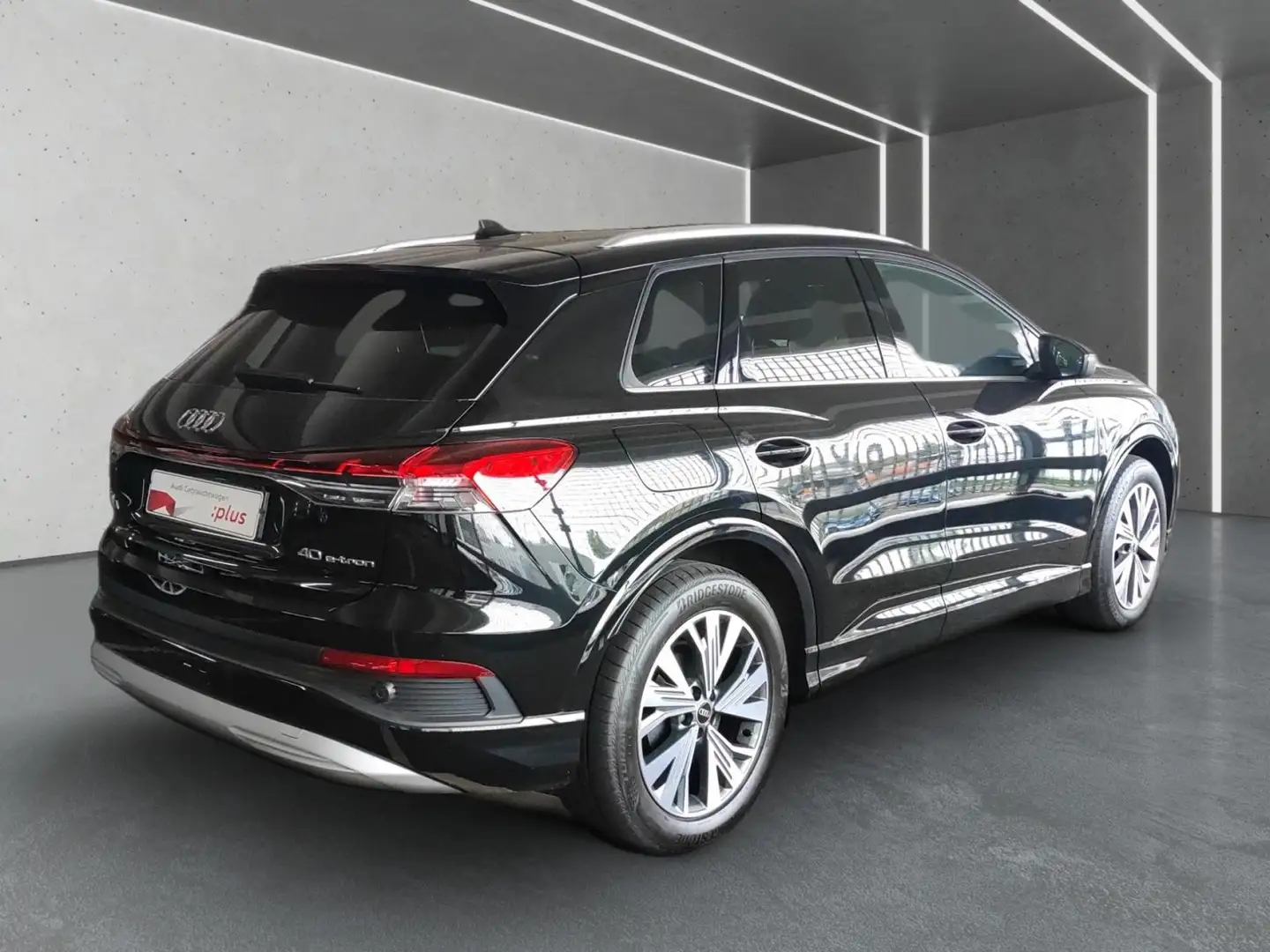 Audi Q4 e-tron 40 Adv. *GRA*NAV+*PDC+*LED*Virt.C*SHZ* Schwarz - 2