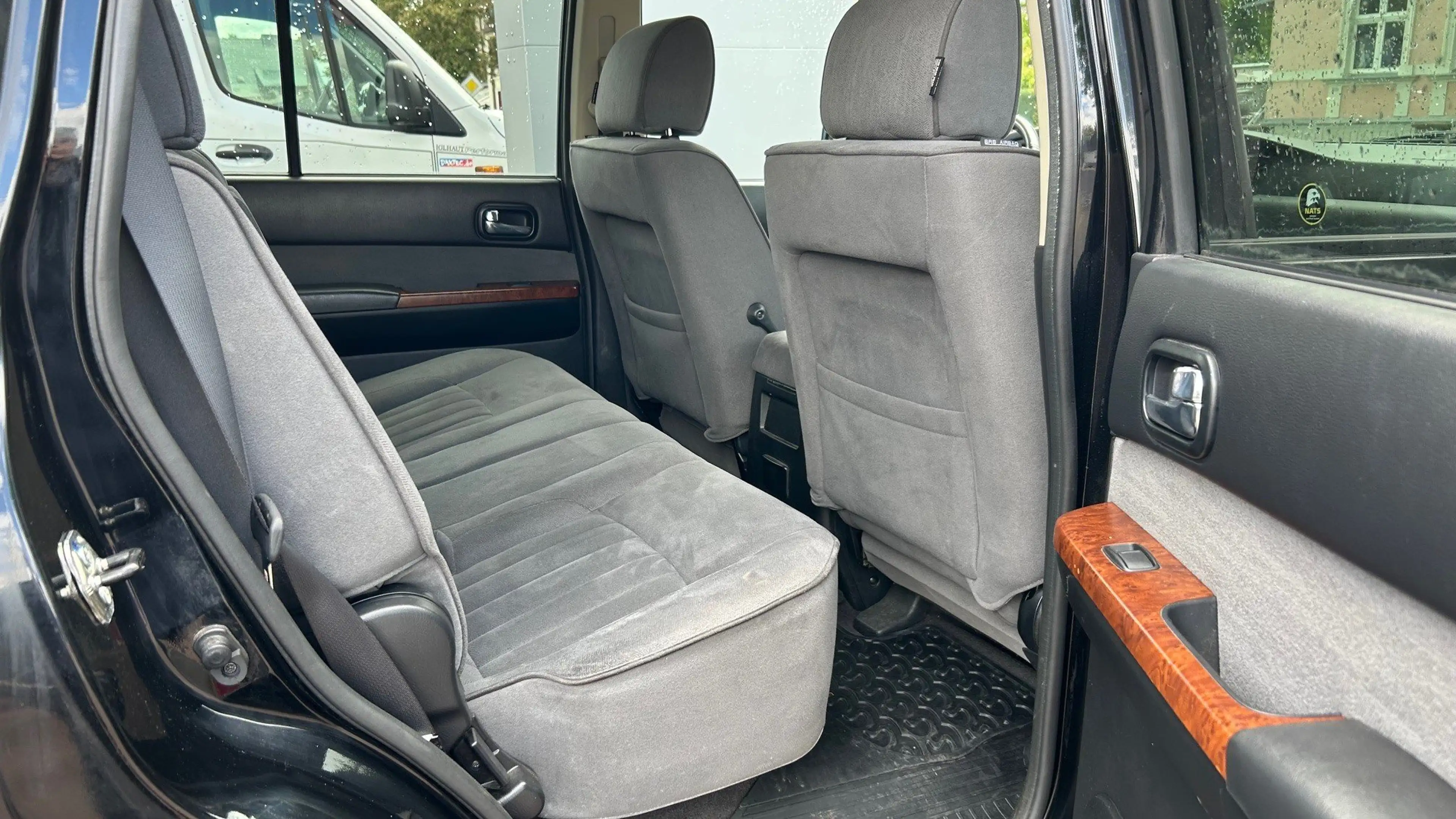 Nissan Patrol — photo 12