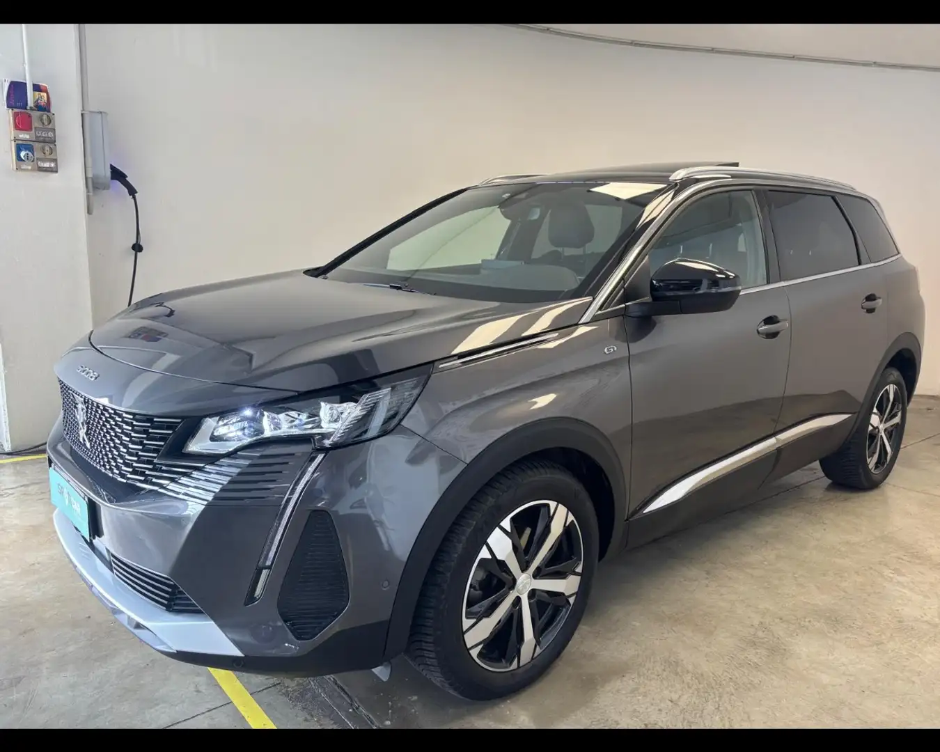 Peugeot 5008 1.5 BlueHDi GT Pack Gris - 1