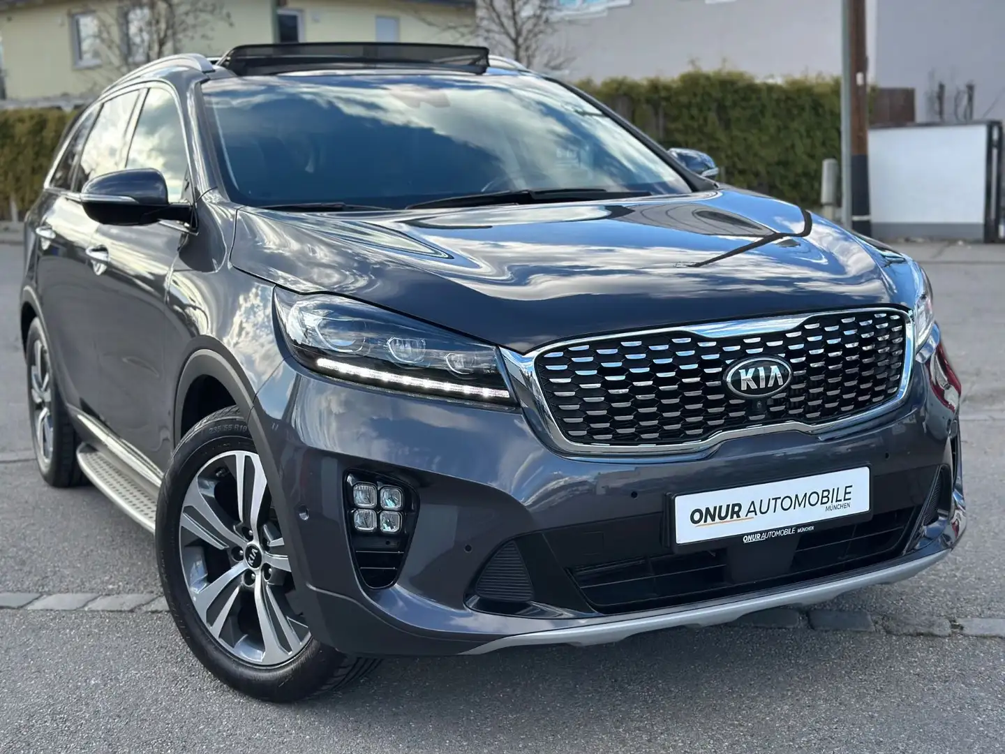 Kia Sorento GT-Line 4WD Navi Pano HuD Leder 7-Sitze Grau - 1