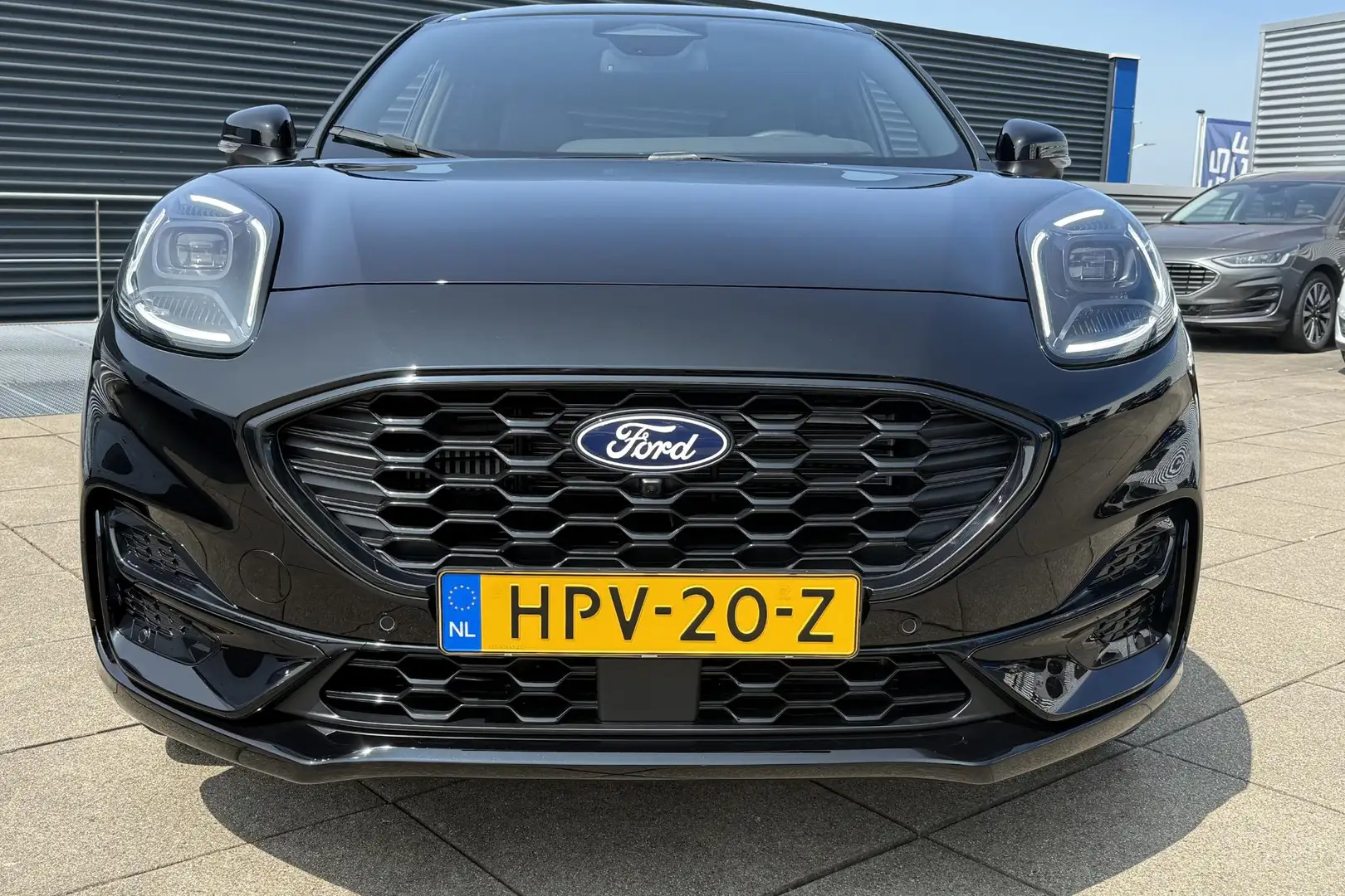 Ford Puma 1.0 EcoBoost Hybrid ST-Line X Noir - 2