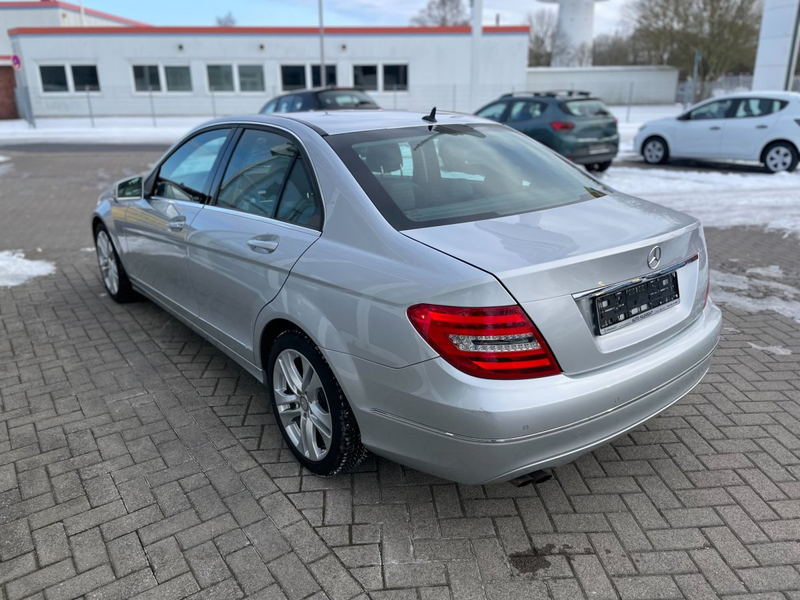 Mercedes-Benz C 180 CGI Avantgarde Automatik, Sitzheizung, Glasschiebe — photo 9