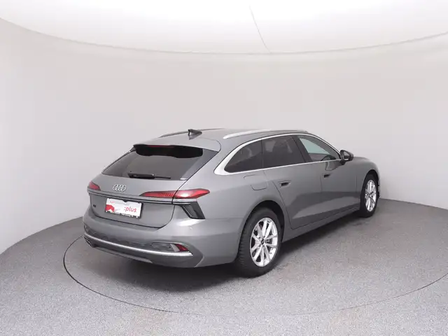 Audi A6 view 4