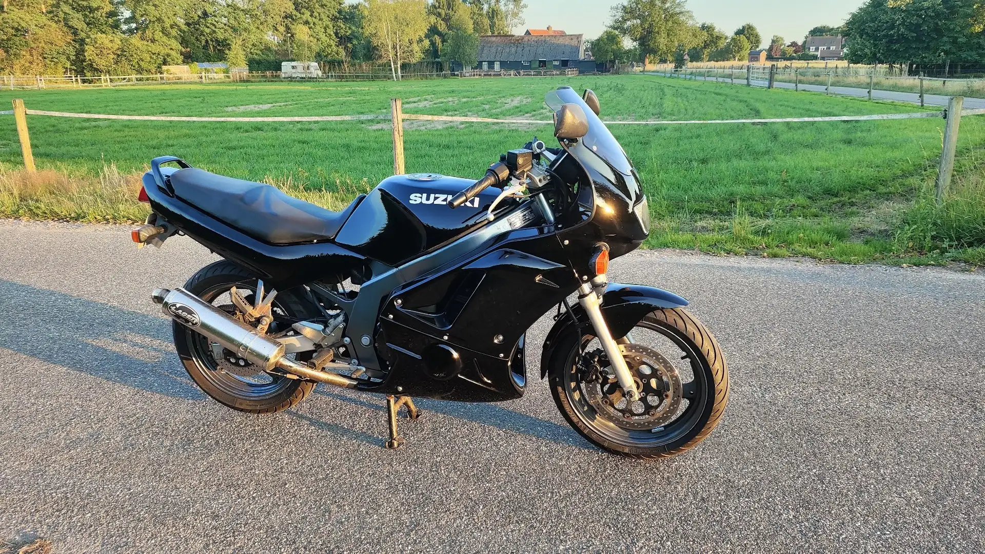 Suzuki GS 500 Challenge Zwart - 2