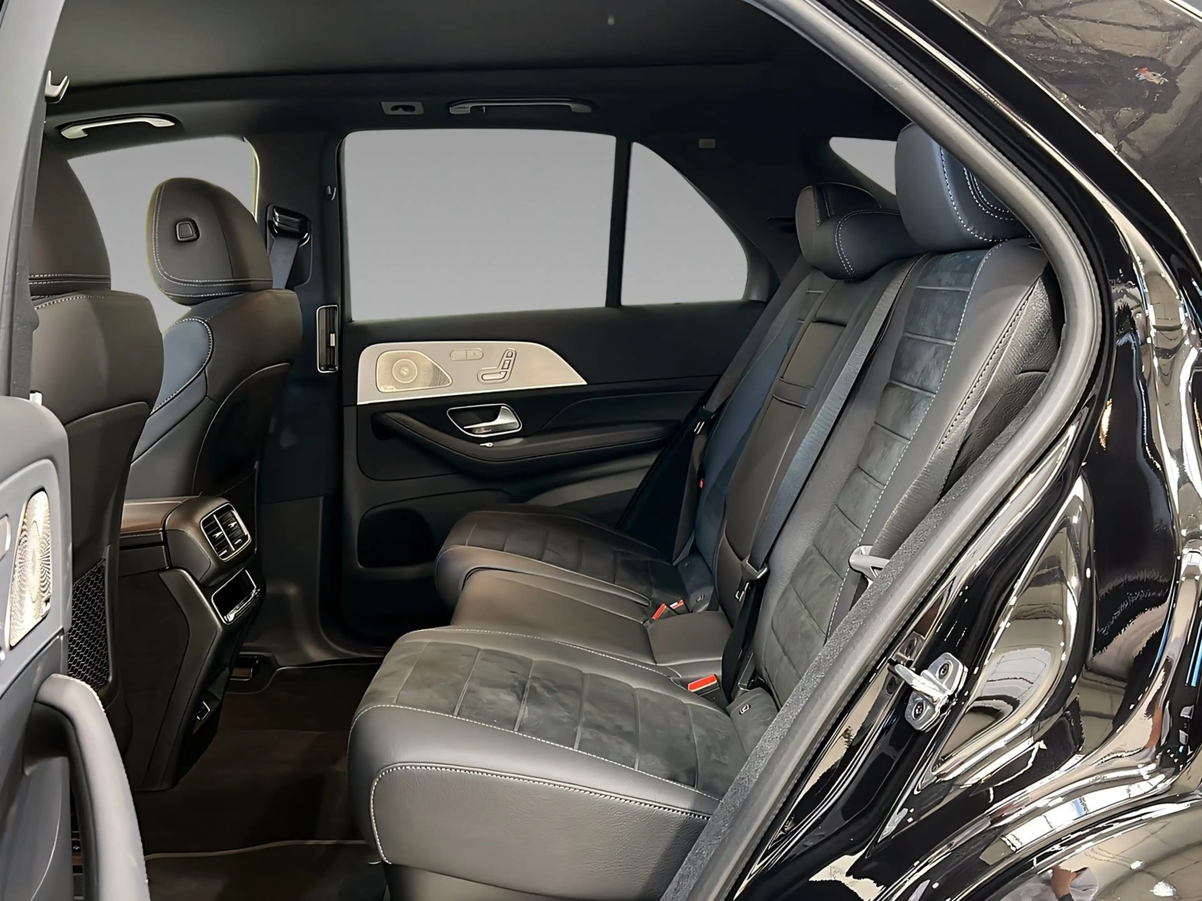 Mercedes-Benz GLE 350 de 4M AMG+DISTR+NIGHT+Burme+Memo+AHK+360 — photo 10