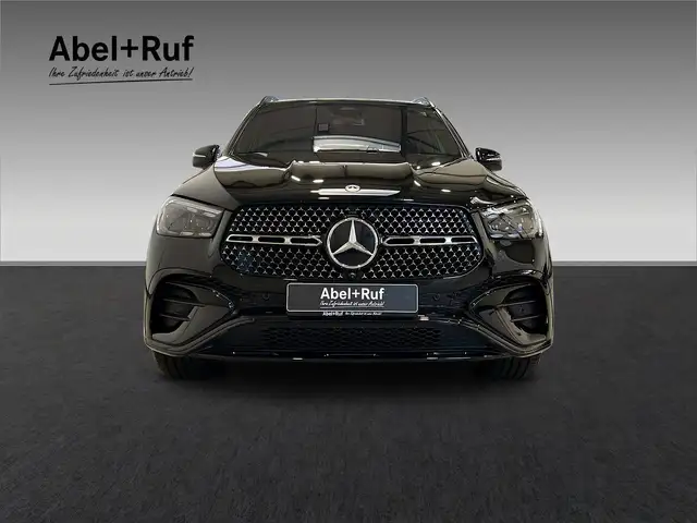 Mercedes-Benz Gle view 2