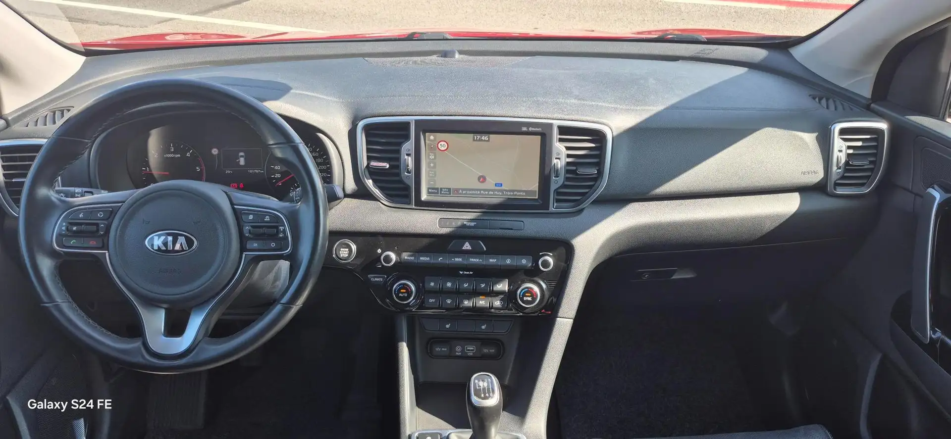 Kia Sportage 1.7 CRDi 2WD Style Pack ISG Rouge - 1