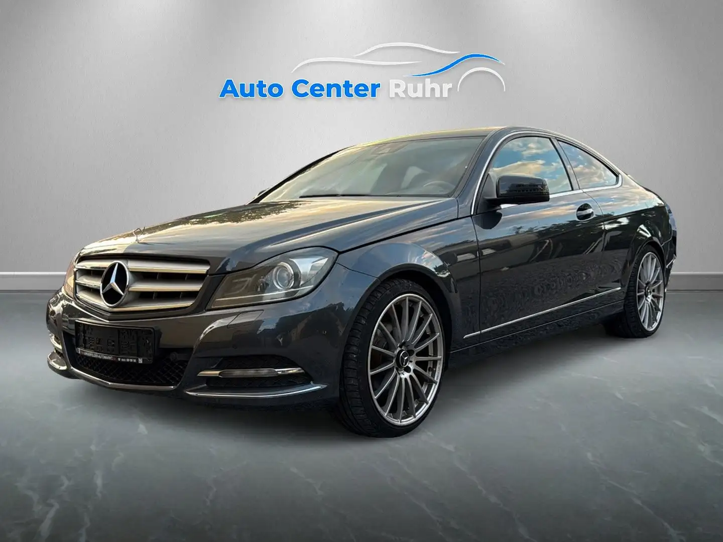 Mercedes-Benz C 180 C-Klasse 180 CGI Coupe BlueEfficiency*Bi-Xenon* Grau - 1