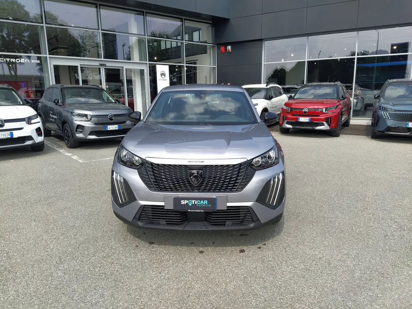 Peugeot 2008 1.2 Hybrid 136cv e-DCS6 STYLE KM ZERO Gris - 2