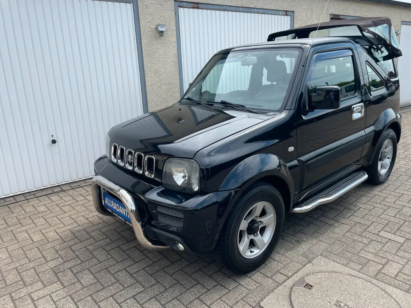 Suzuki Jimny ROCK AM RING ALCANTA SHZ PDC AHK HARD + SOFT TOP Noir - 2