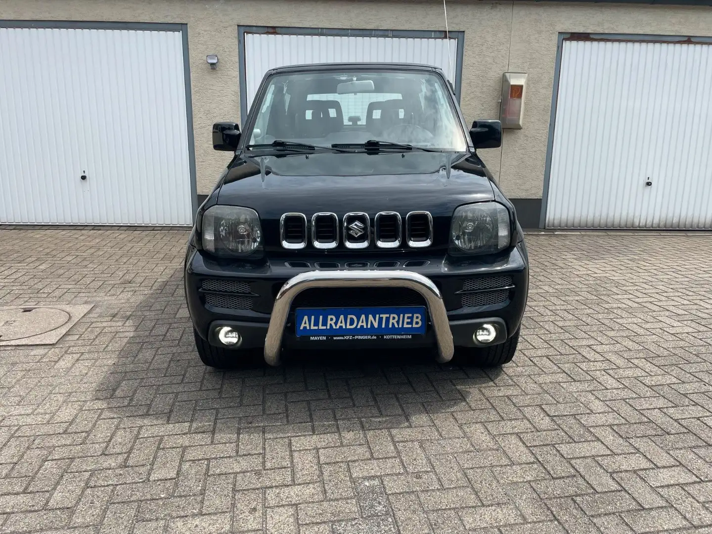 Suzuki Jimny ROCK AM RING ALCANTA SHZ PDC AHK HARD + SOFT TOP Noir - 1