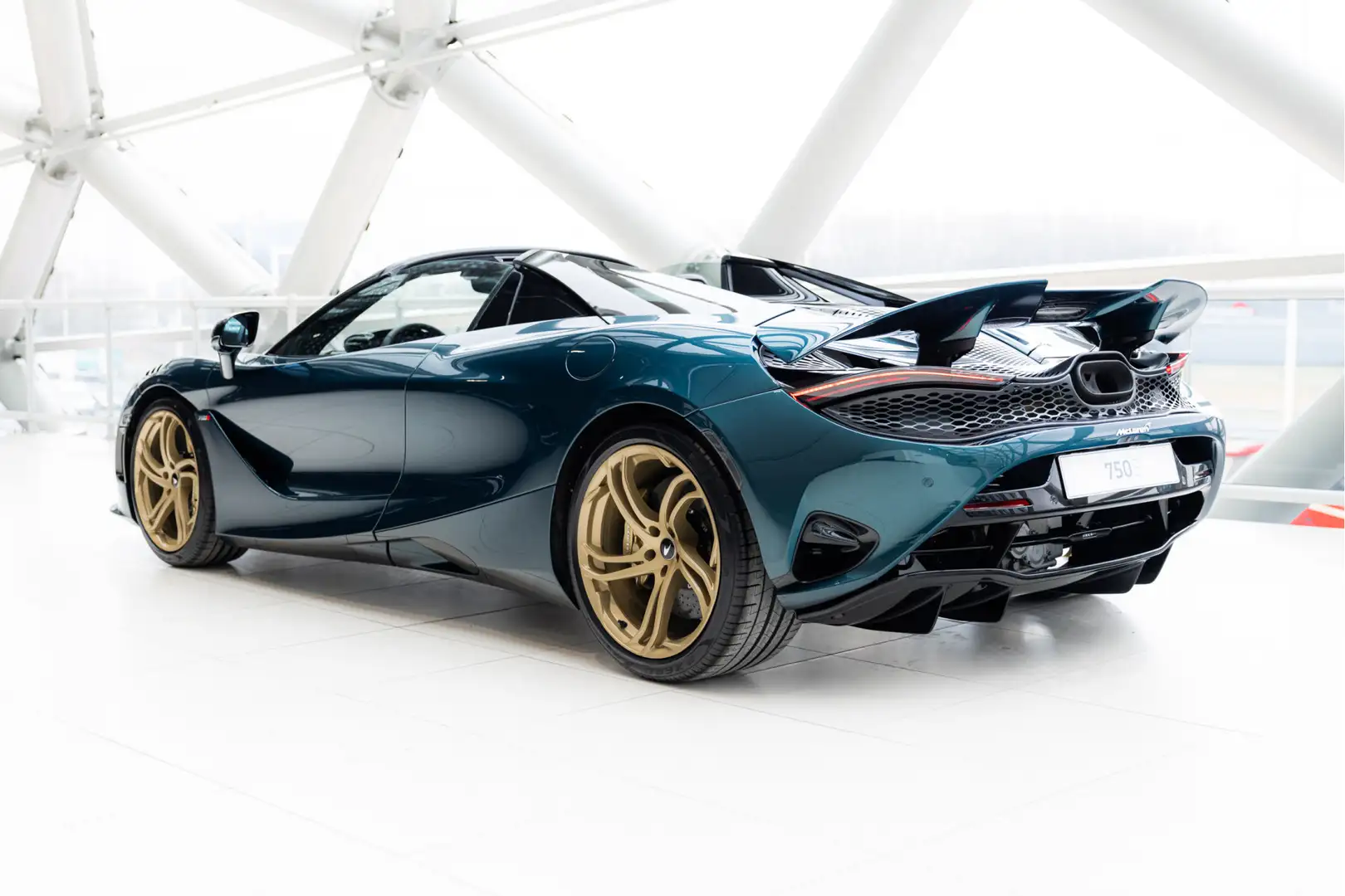 McLaren 750S Spider 4.0 V8 | Techlux | Serpentine | Saddle Tan Verde - 2