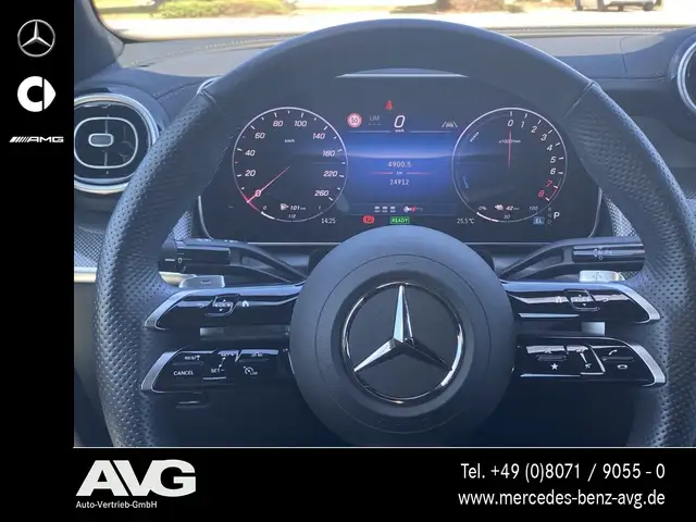 Mercedes-Benz GLC view 14