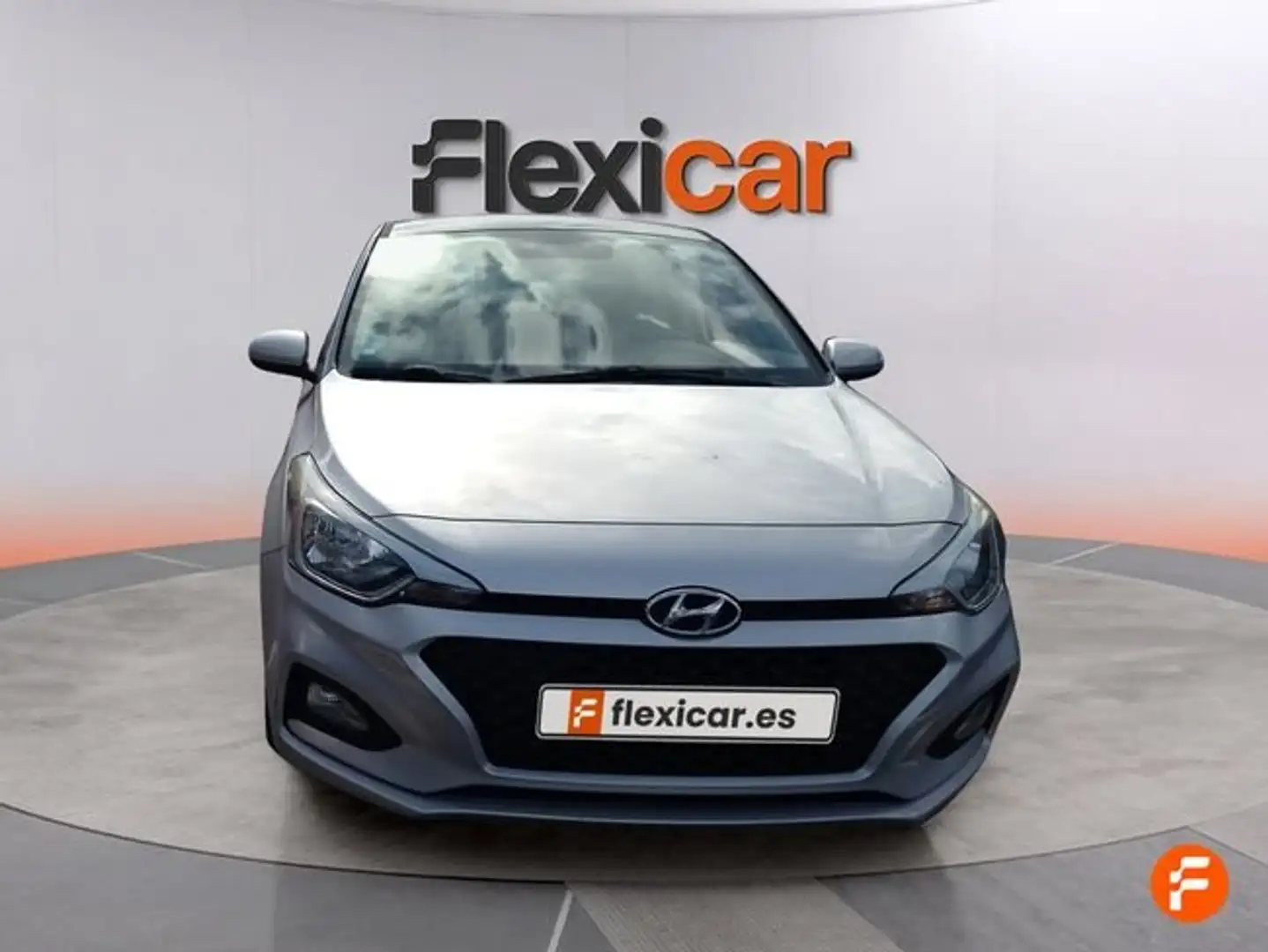 Hyundai i20 1.2 MPI 62kW (85CV) Klass Gris - 2