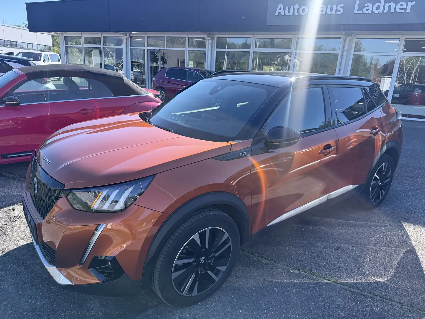 Peugeot 2008 GT Pack BlueHDi 130 EAT8 Orange - 1