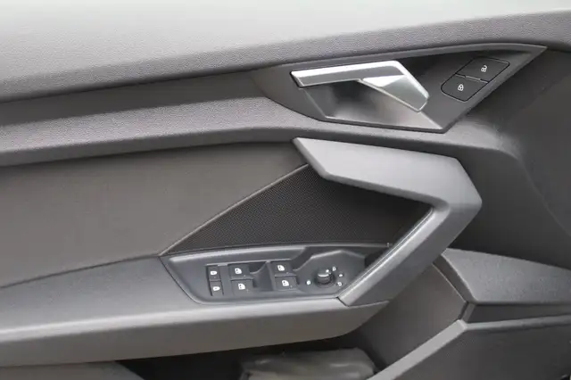 Audi A3 view 9