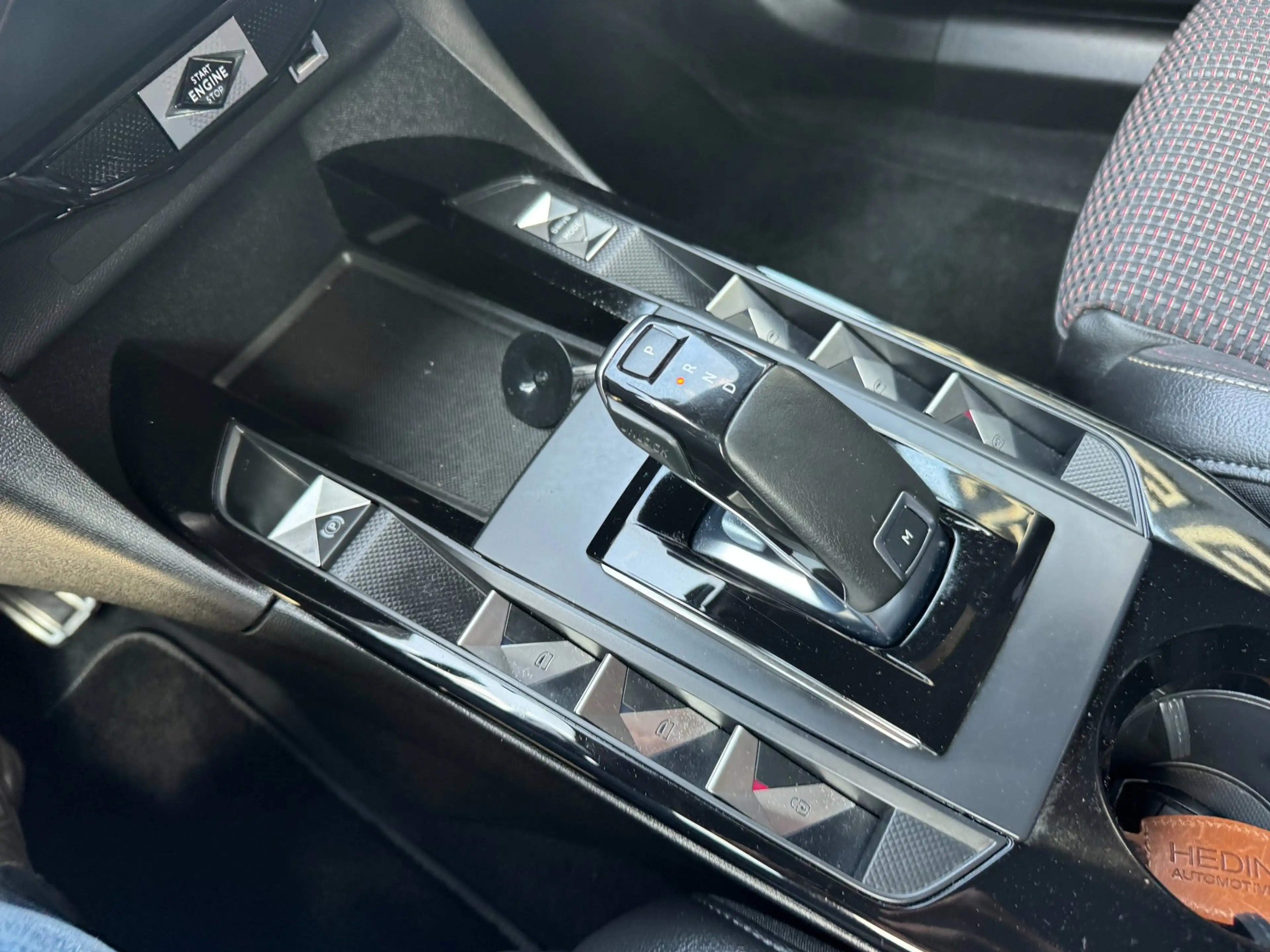 DS Automobiles DS 3 Crossback 1.2 PureTech Performance Line AUT|NAVI|Cruise! — photo 14