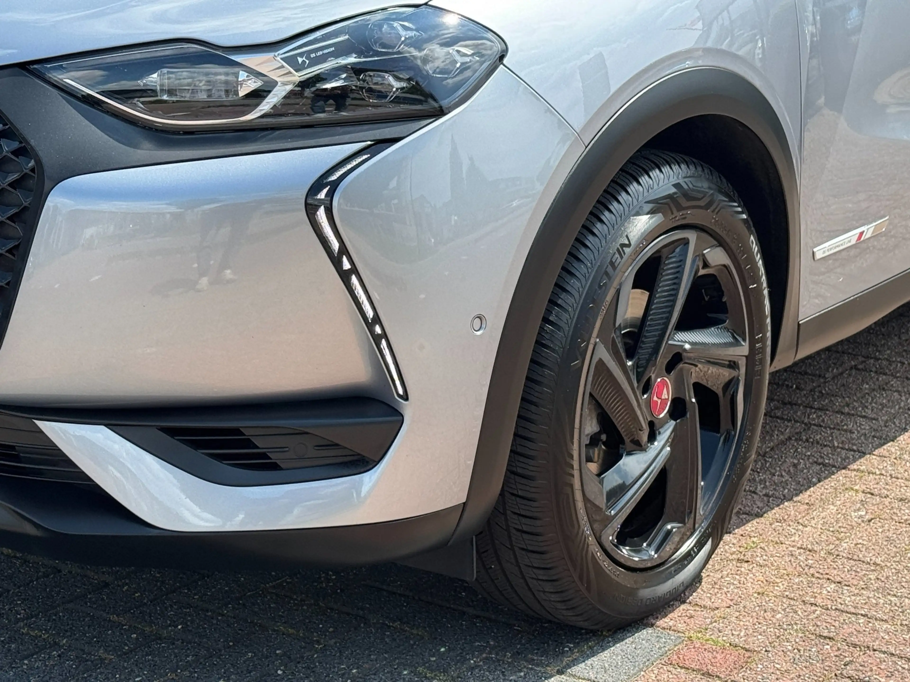 DS Automobiles DS 3 Crossback 1.2 PureTech Performance Line AUT|NAVI|Cruise! — photo 4