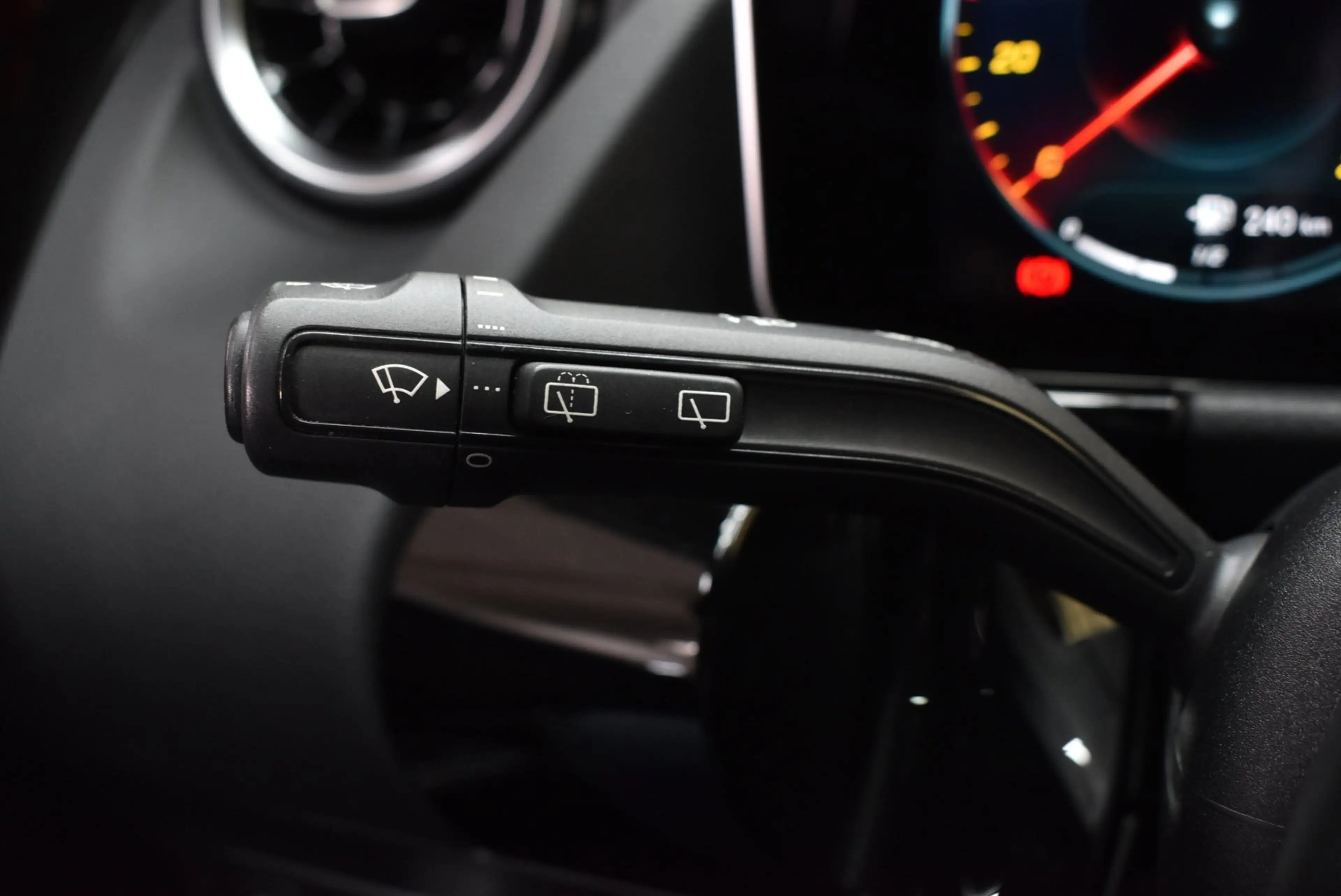 Mercedes-Benz B 180 Business Solution AMG Trekhaak Panoramadak CarPlay — photo 38