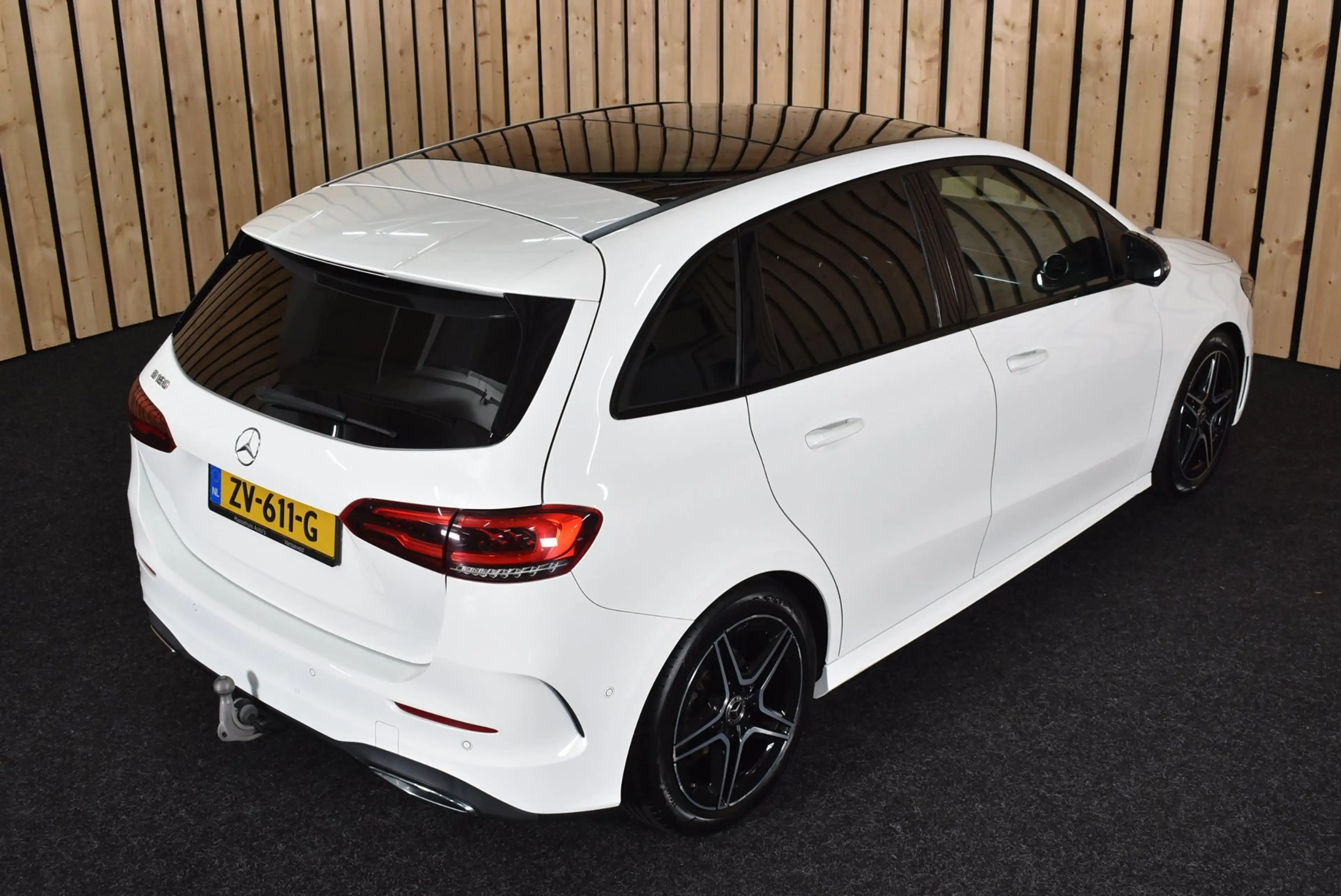 Mercedes-Benz B 180 Business Solution AMG Trekhaak Panoramadak CarPlay — photo 24