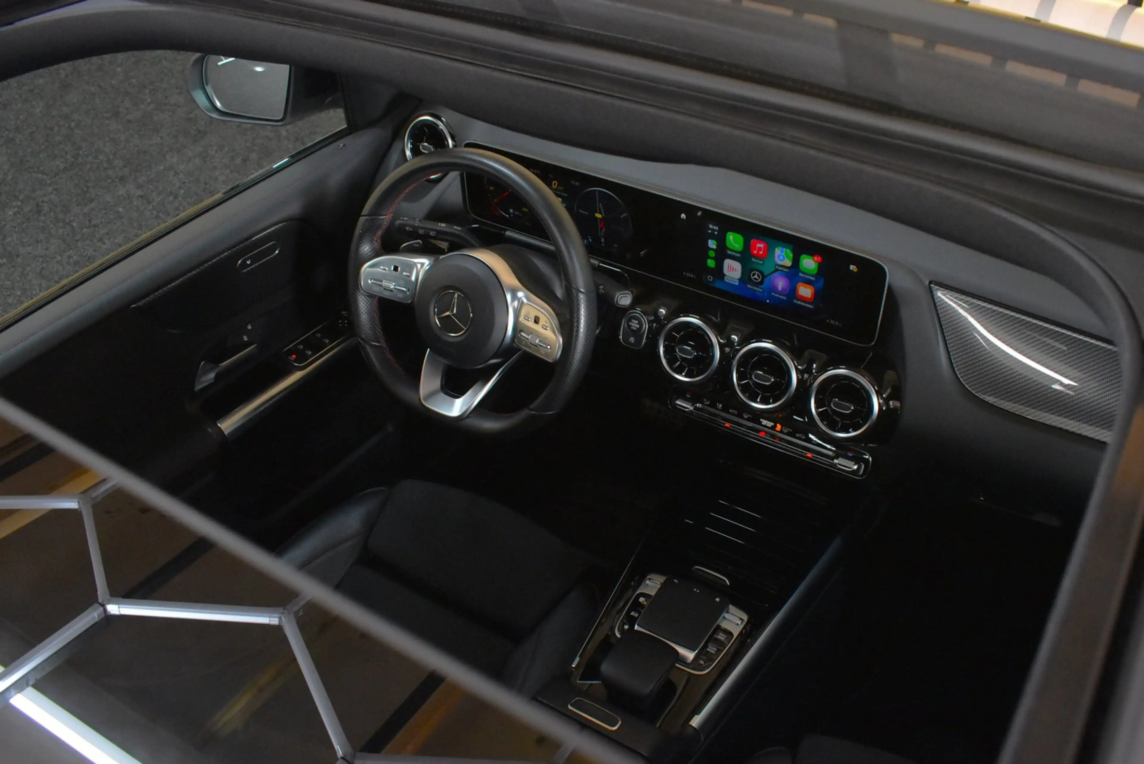 Mercedes-Benz B 180 Business Solution AMG Trekhaak Panoramadak CarPlay — photo 11