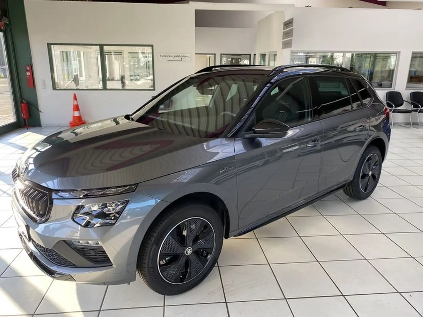 Skoda Kamiq 1.5 TSI ACT DSG Monte Carlo BLACK WEEK DEAL Grigio - 2