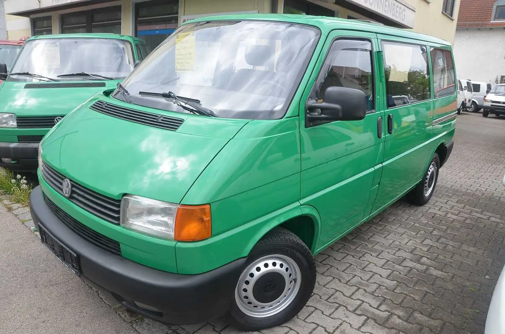 Volkswagen T4 Bus Kombi 2.5Benziner, KLIMA, 2 Schiebetüren Vert - 1