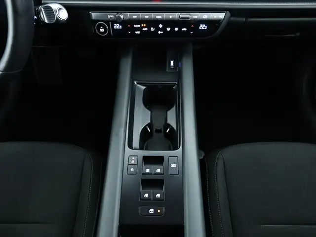 Hyundai Ioniq 6 view 14