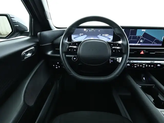 Hyundai Ioniq 6 view 10